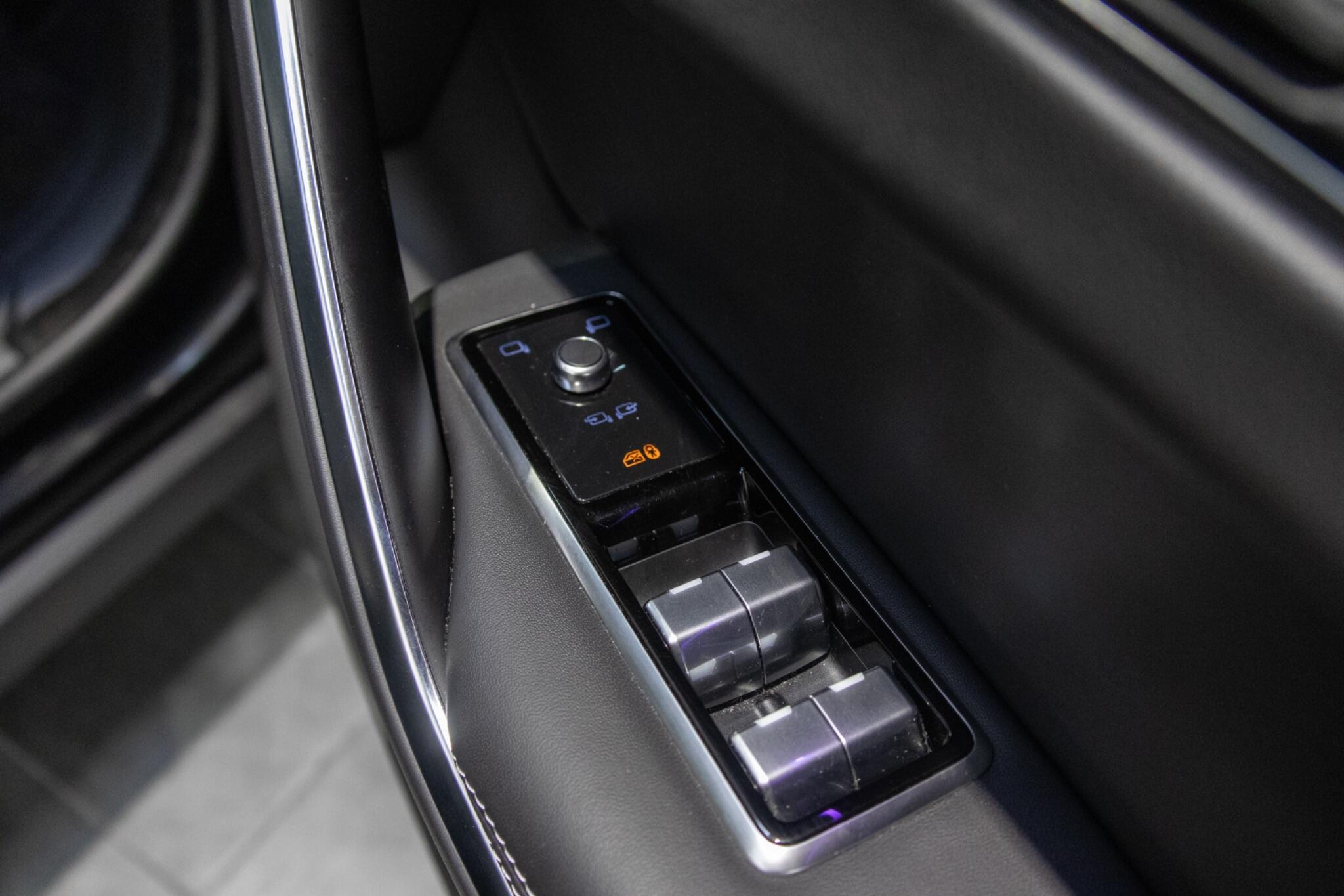 Jaguar F-Pace view 38