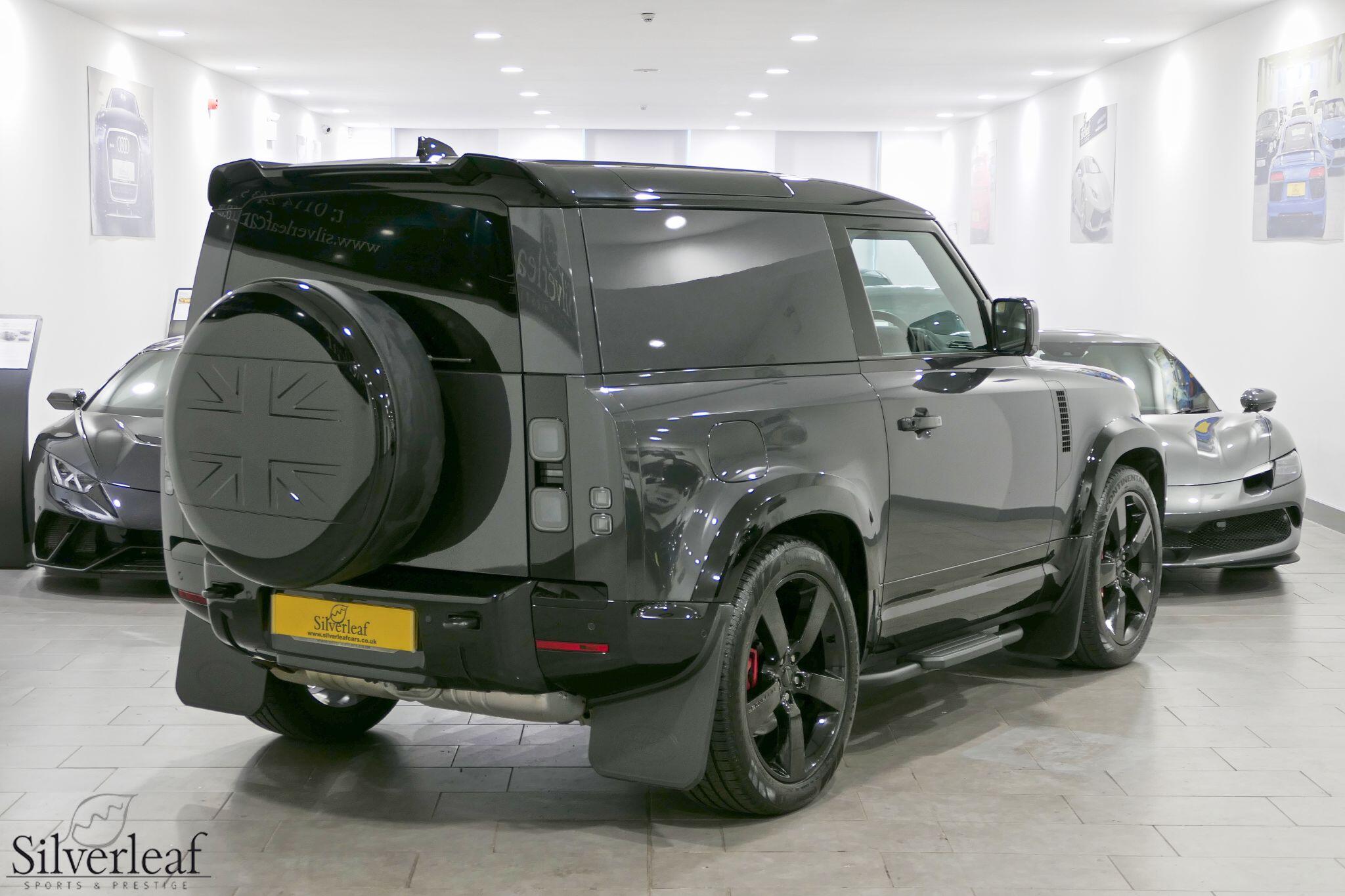 Land Rover Defender view 11