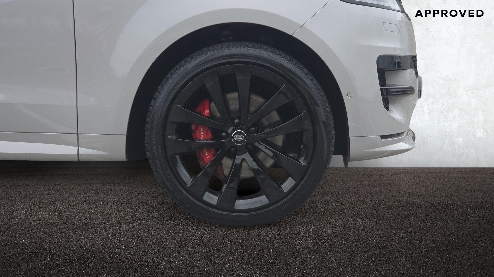 Land Rover Range Rover Sport view 8