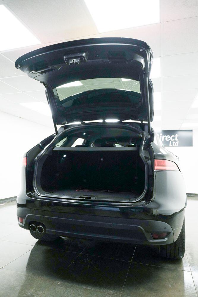 Jaguar F-Pace view 7