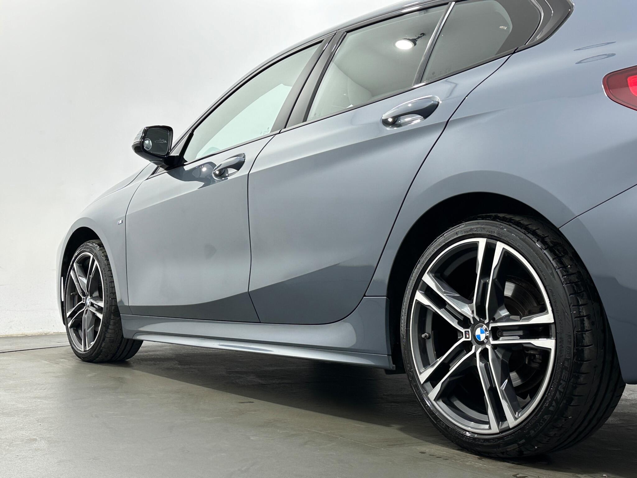 BMW 1 Series view 49