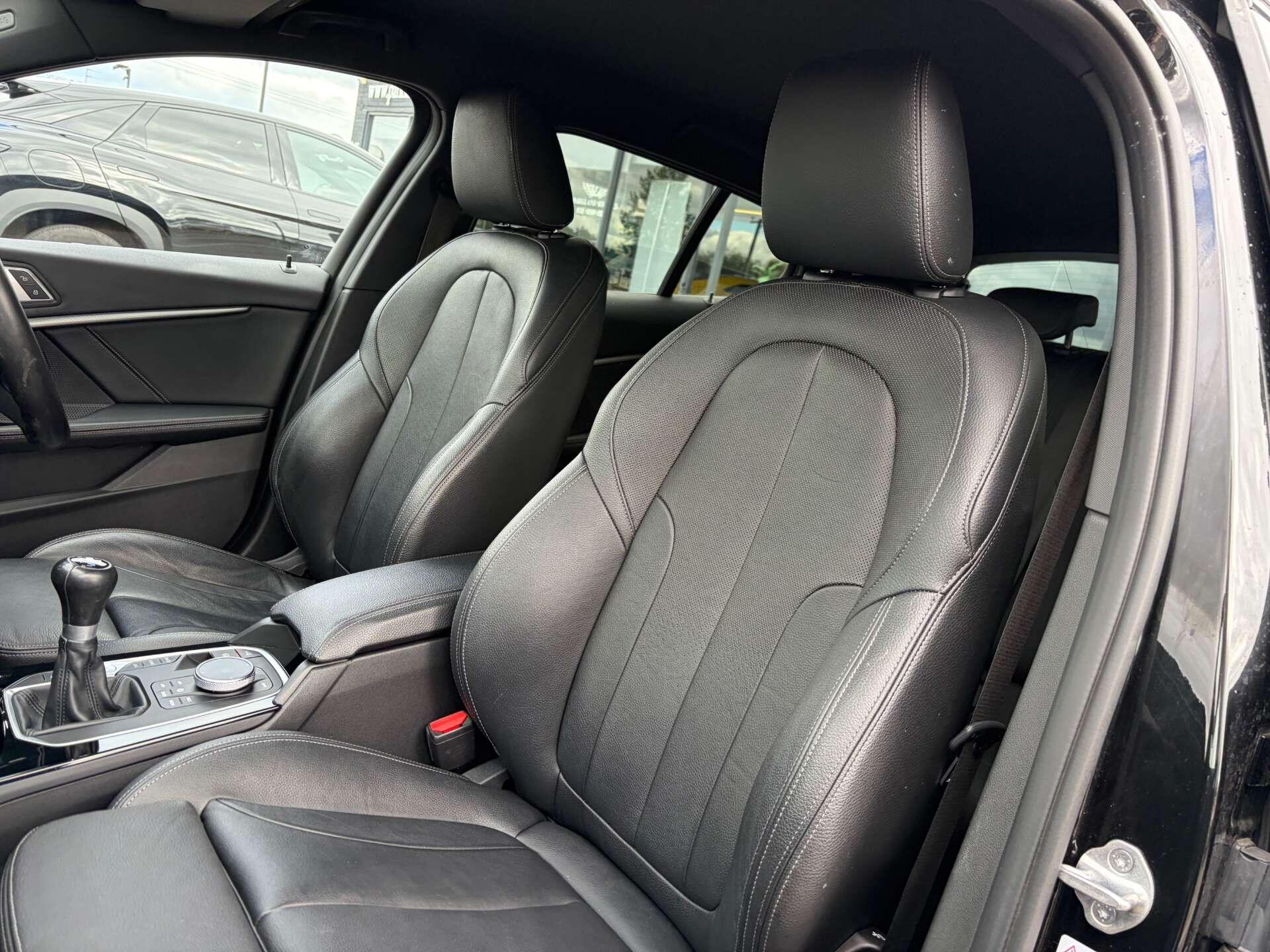 BMW 1 Series view 17