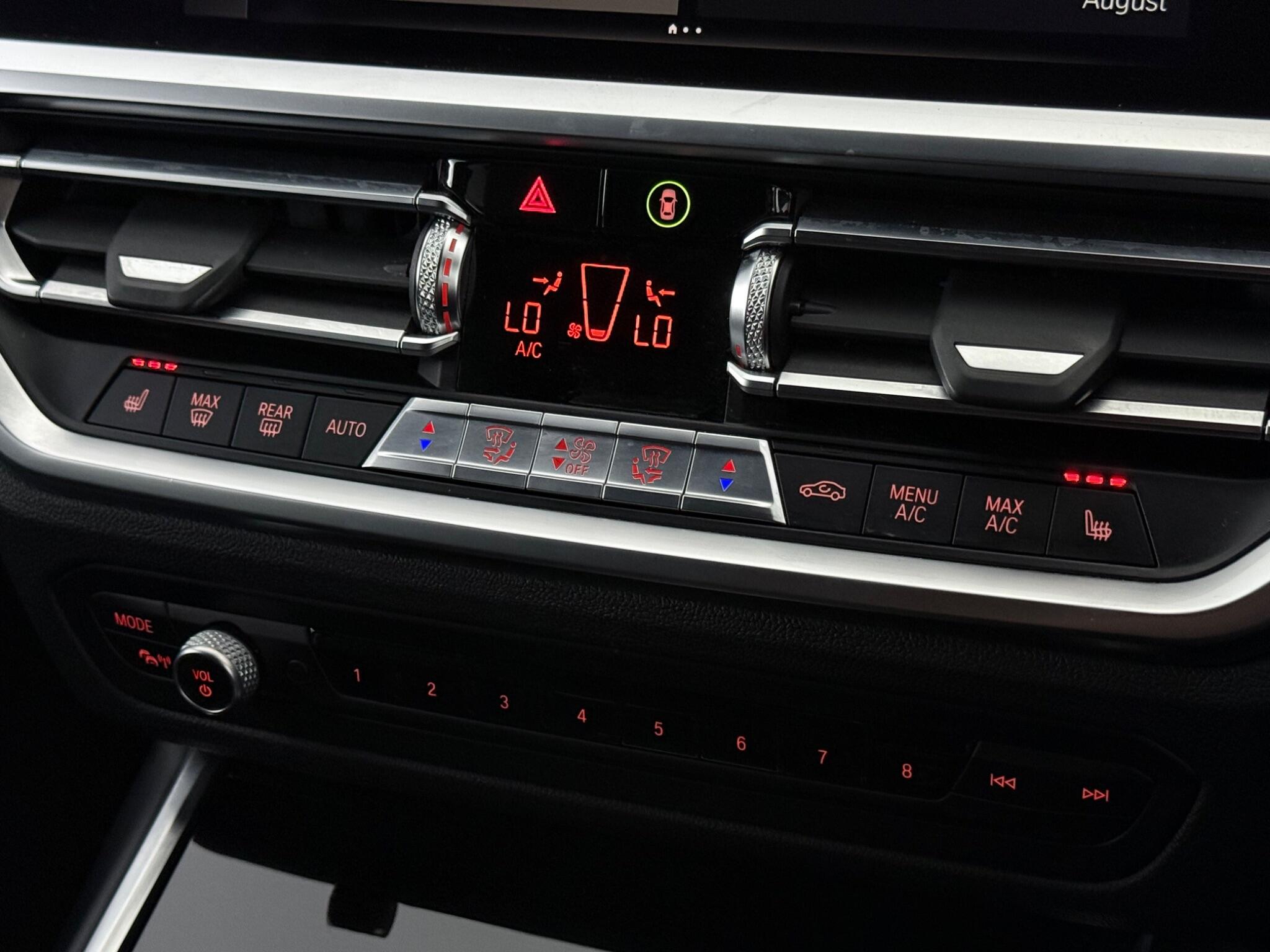 BMW 3 Series view 24
