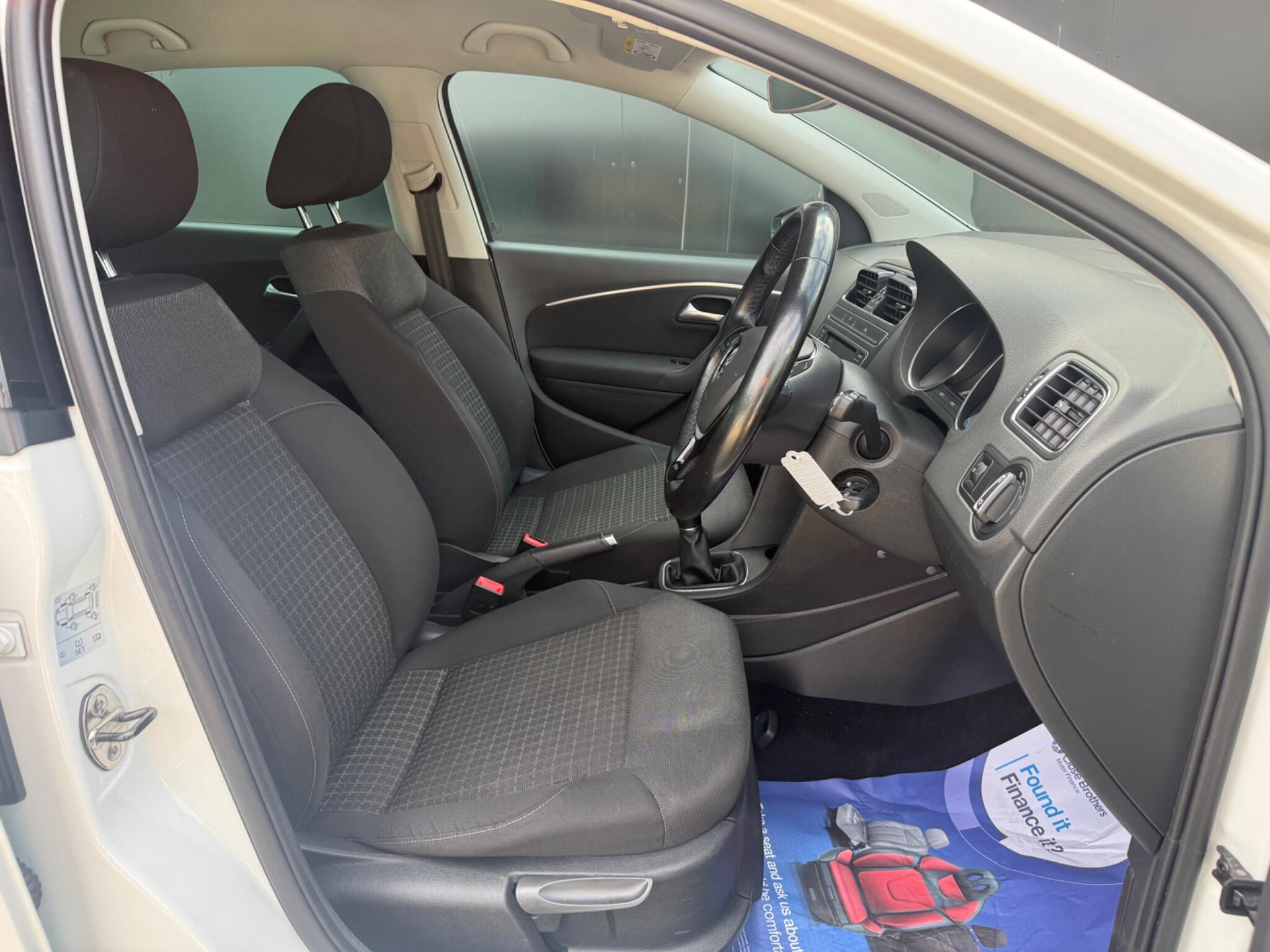 Volkswagen Polo view 17