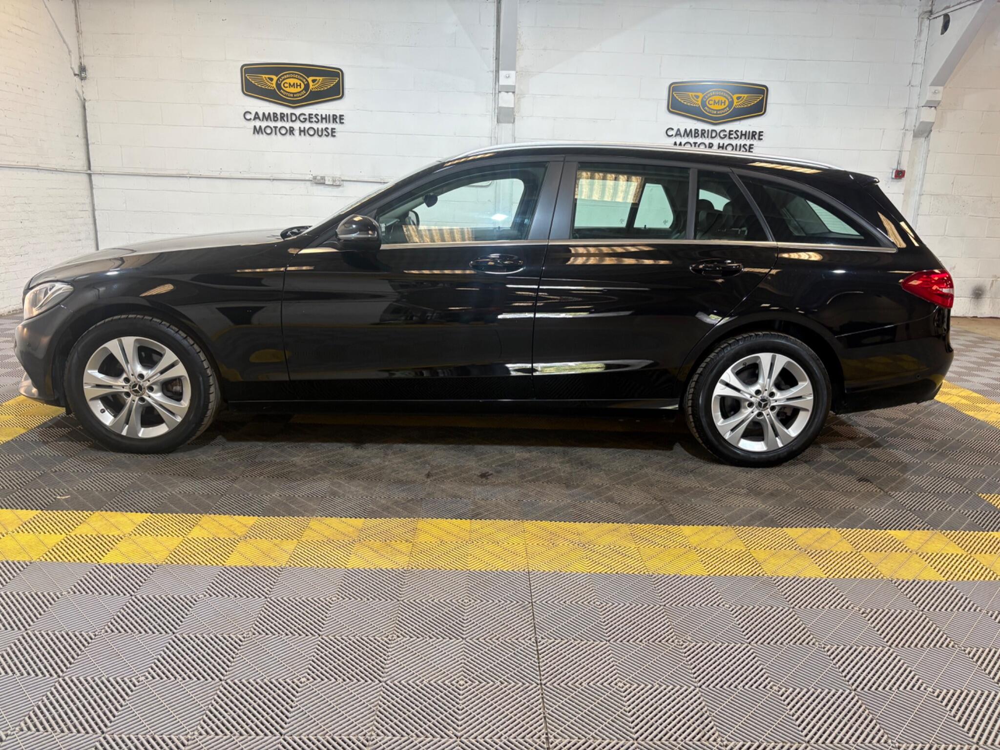 Mercedes-Benz C Class view 39