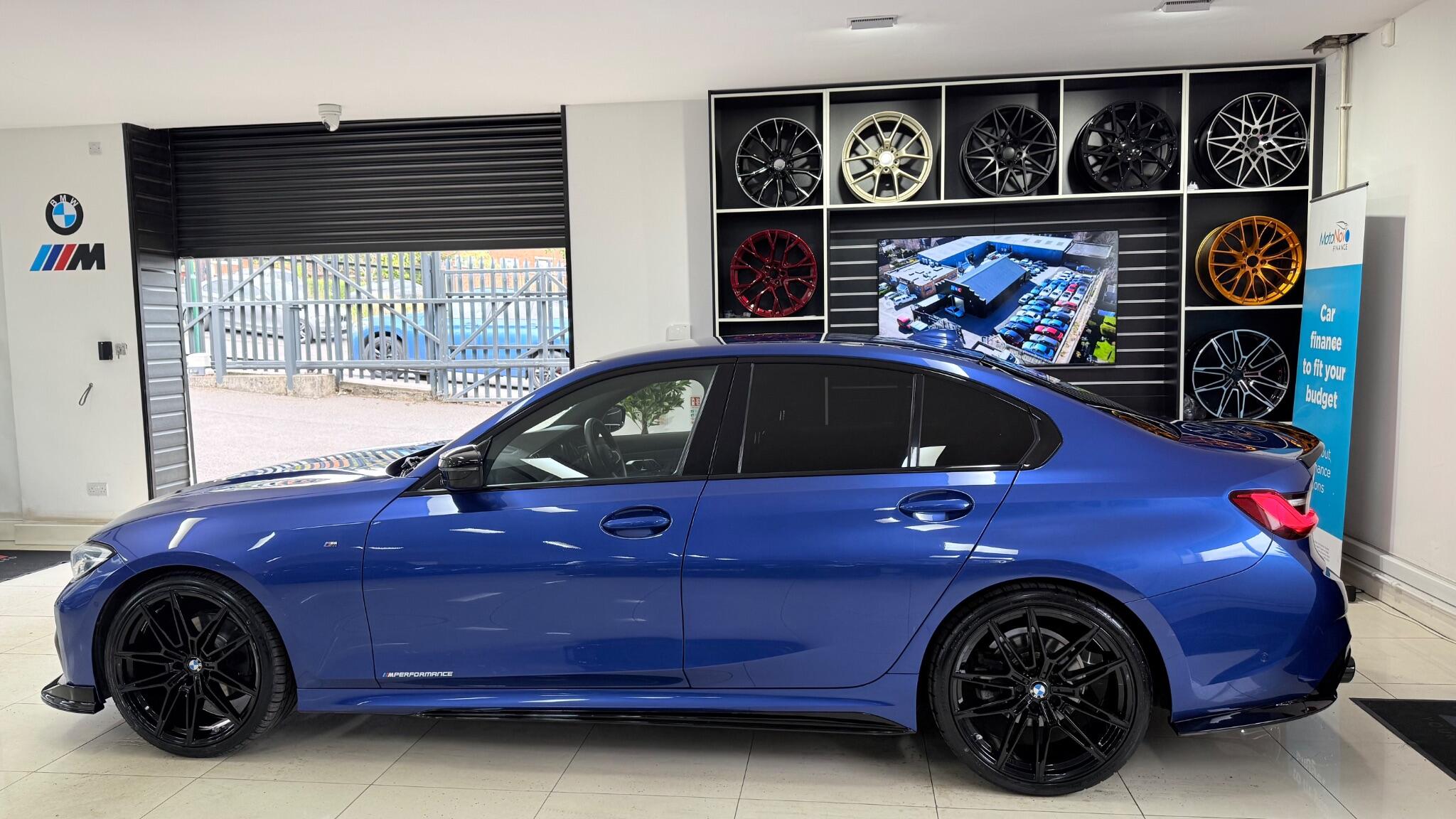 BMW 3 Series view 36