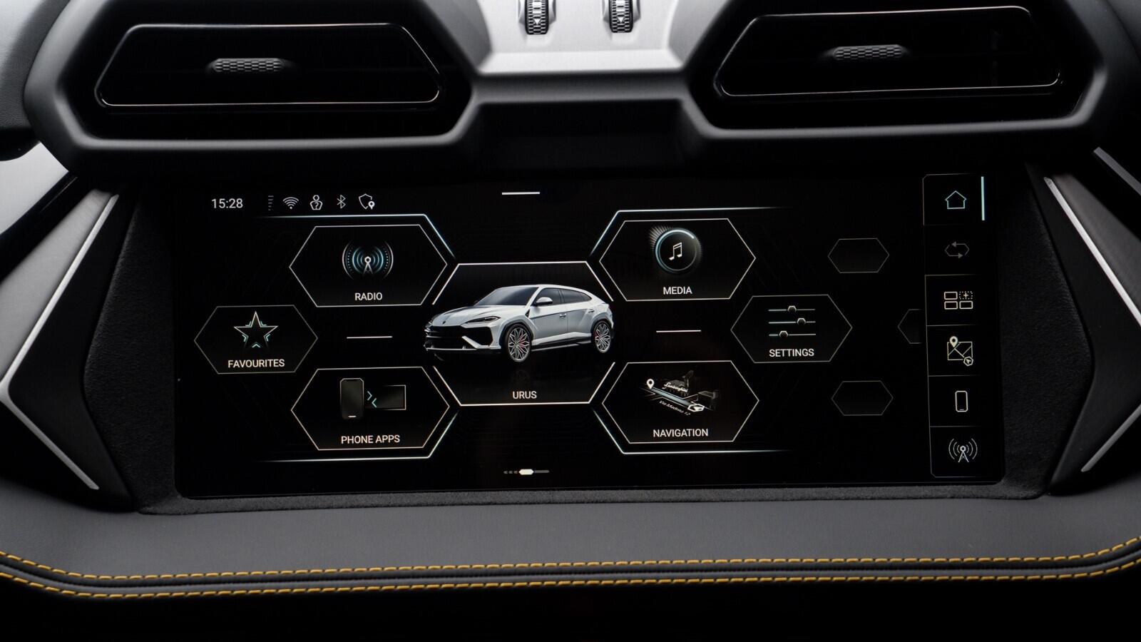 Lamborghini Urus view 16