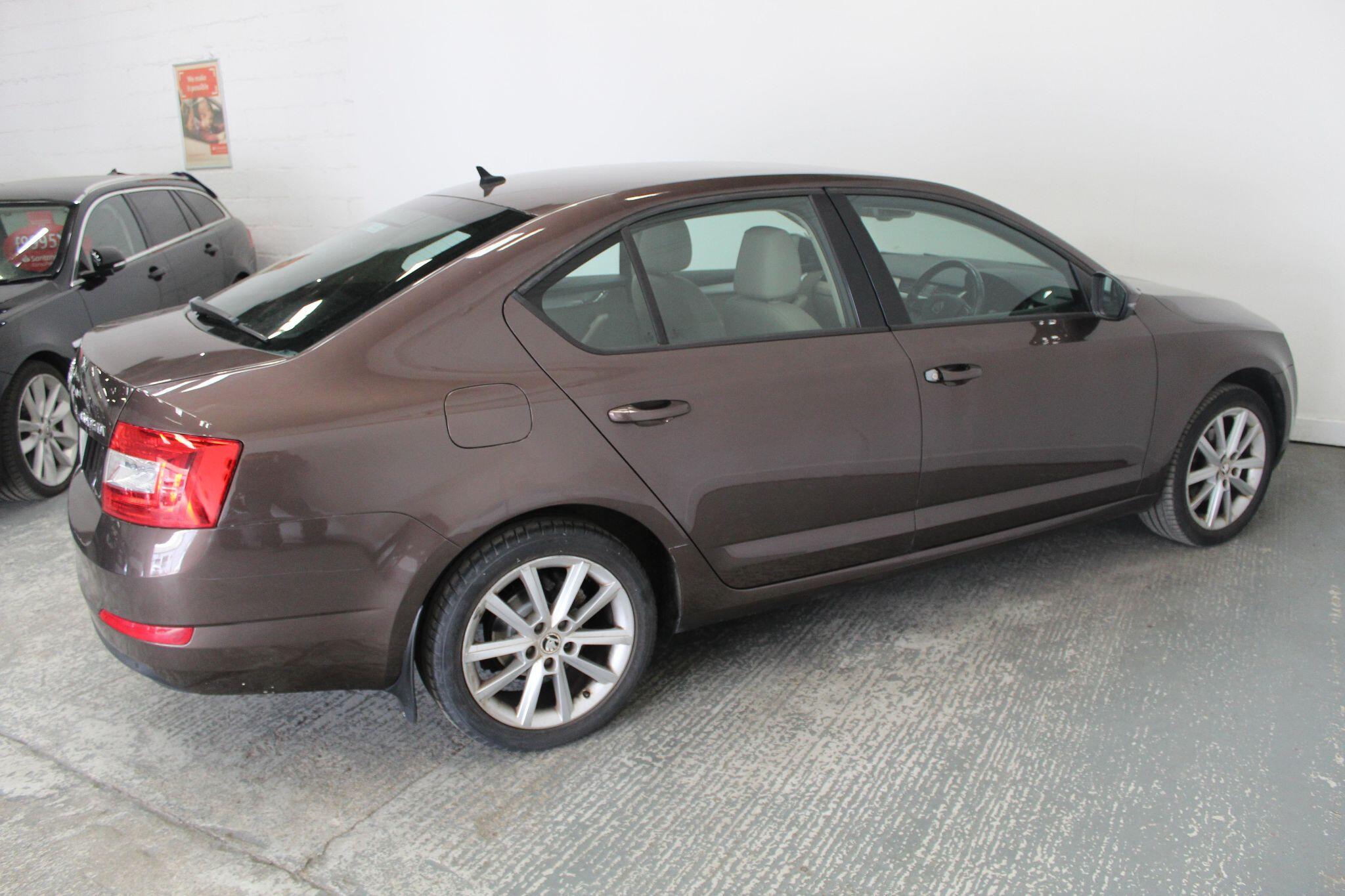 Skoda Octavia view 11