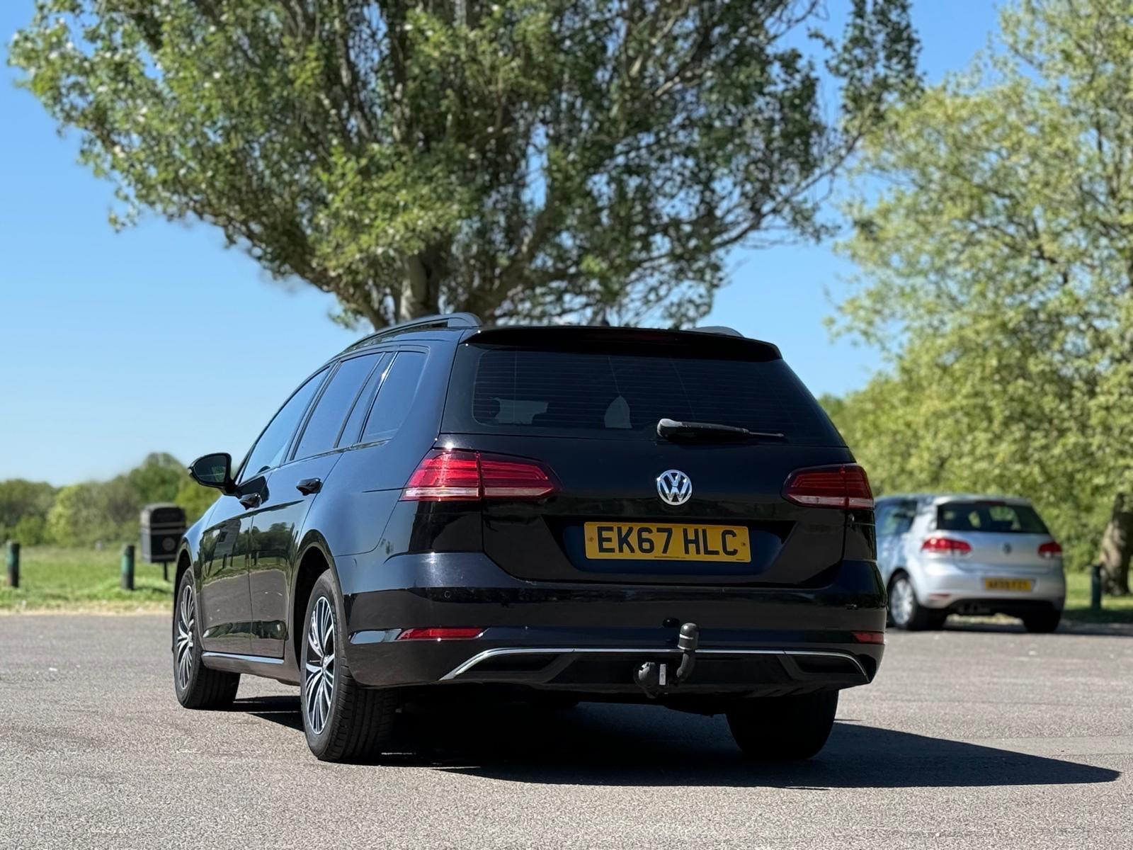 Volkswagen Golf view 18