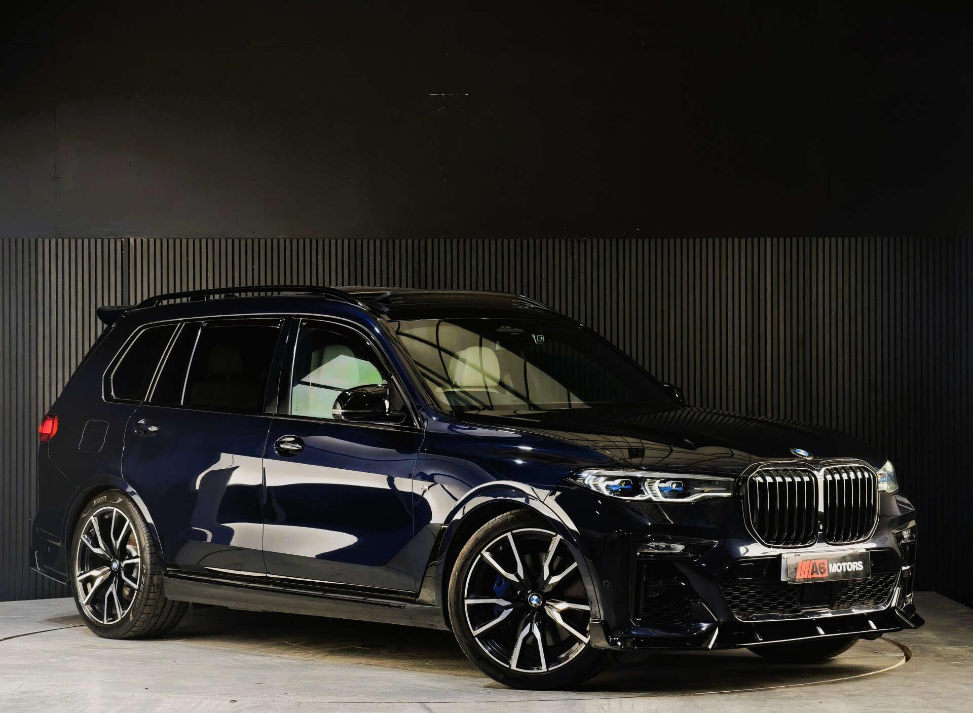 BMW X7 main image