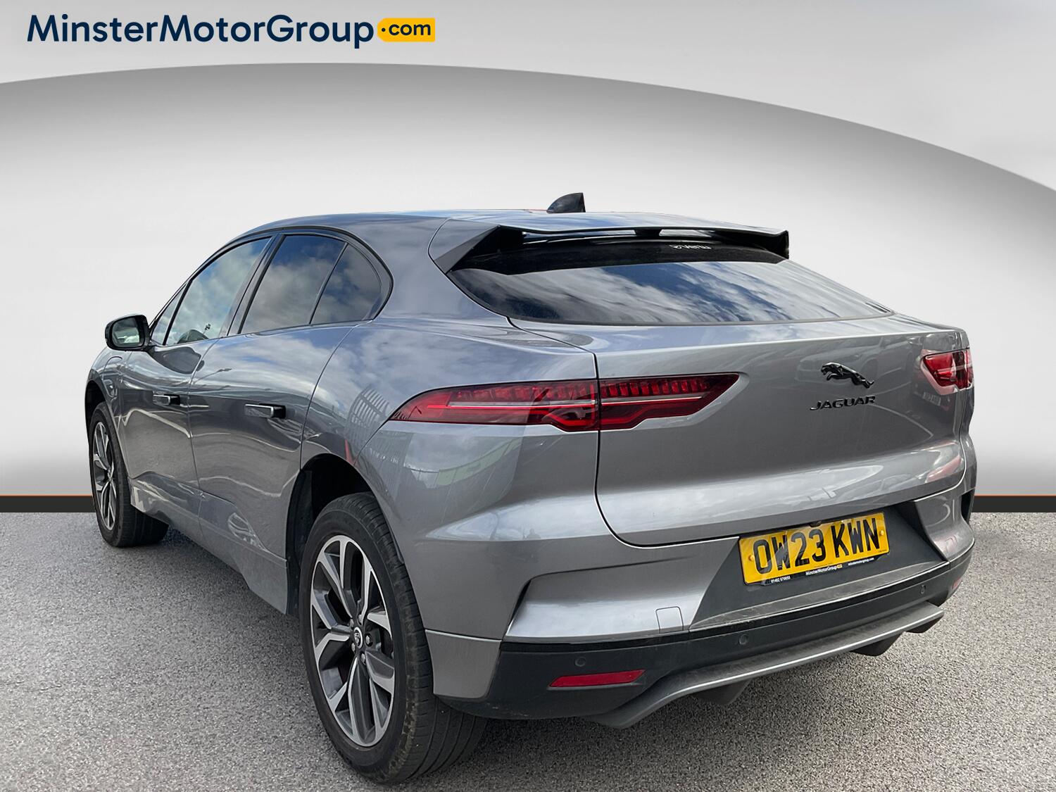 Jaguar I-Pace view 4