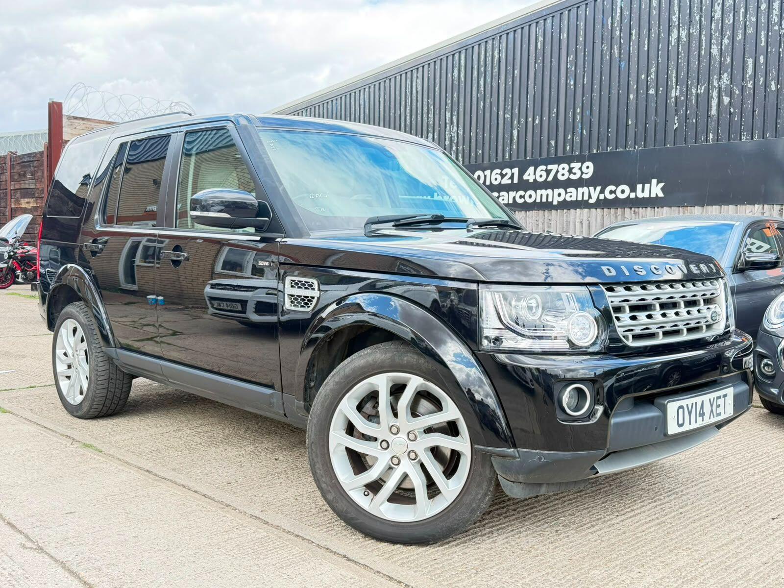 2014 Land Rover Discovery in Black for sale