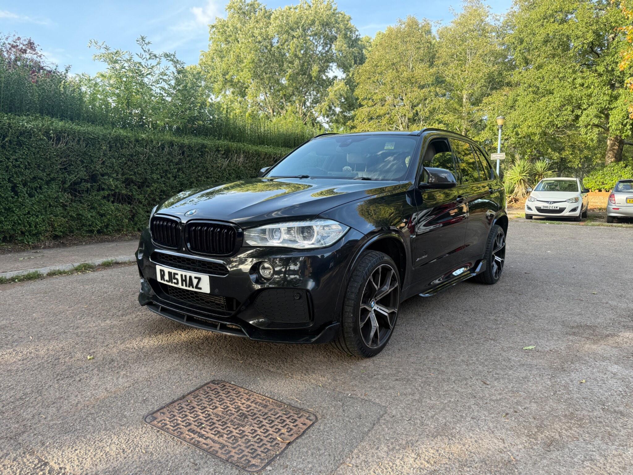 BMW X5 view 3