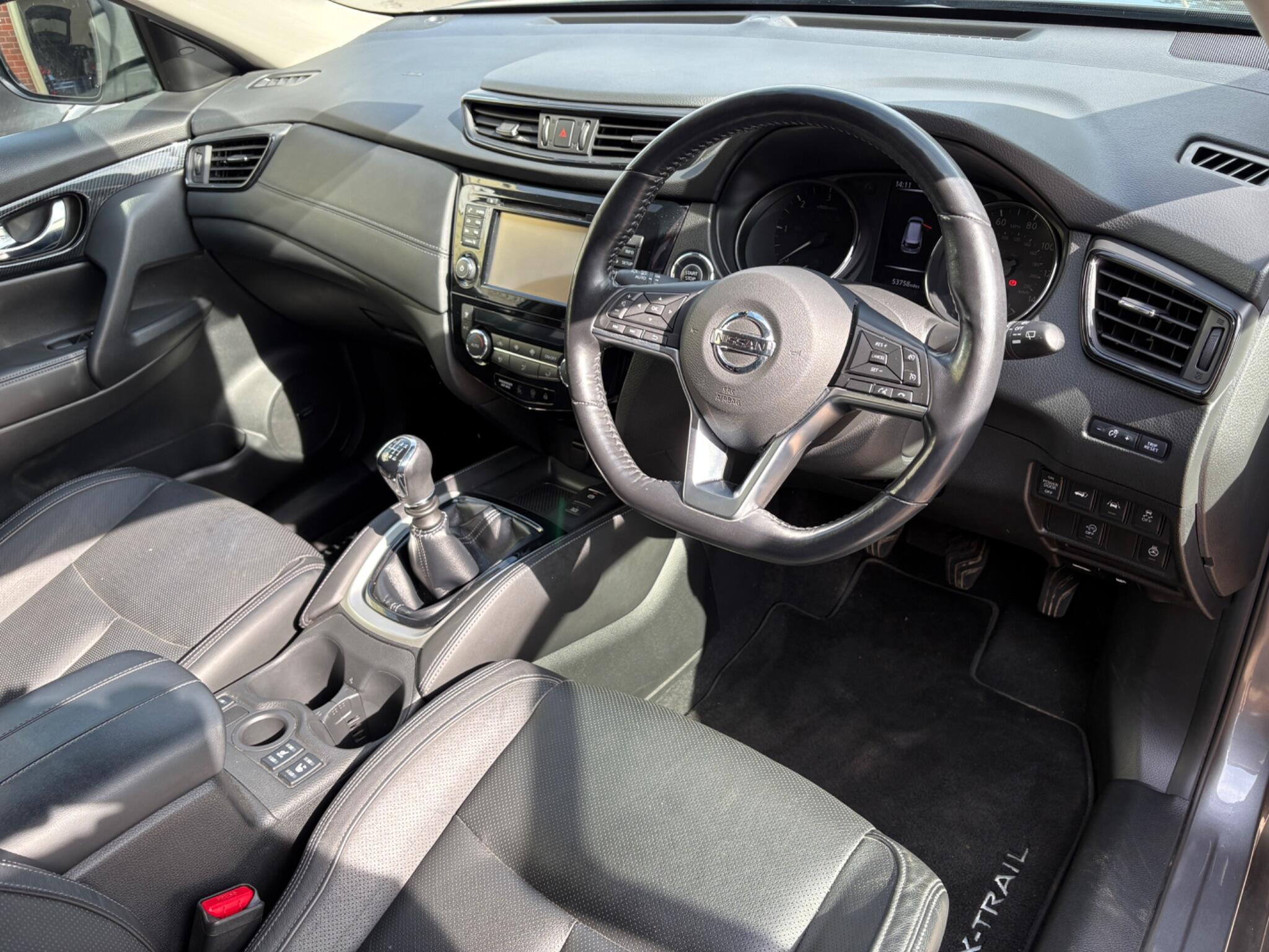 Nissan X-Trail view 11