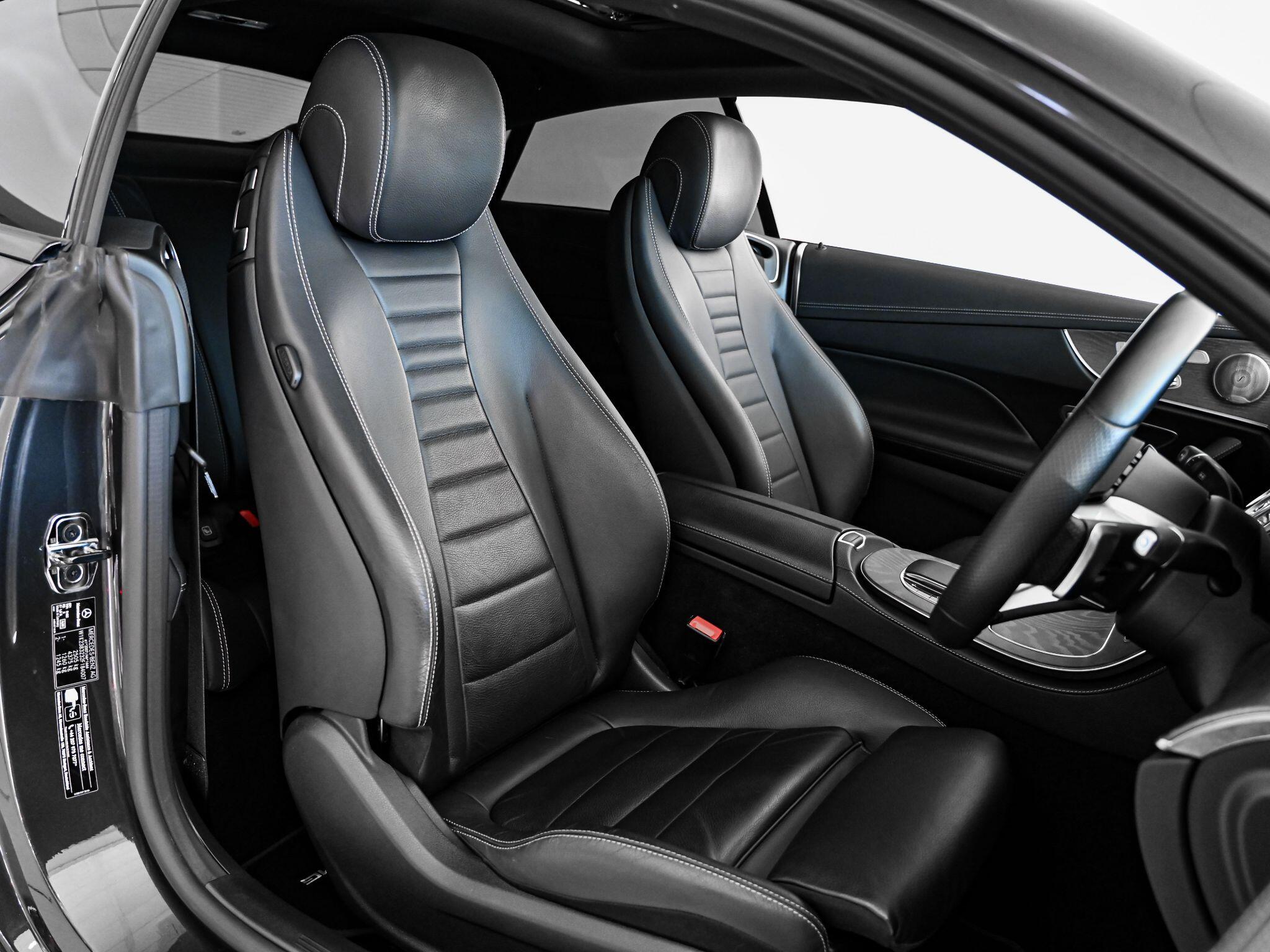 Mercedes-Benz E-Class view 4