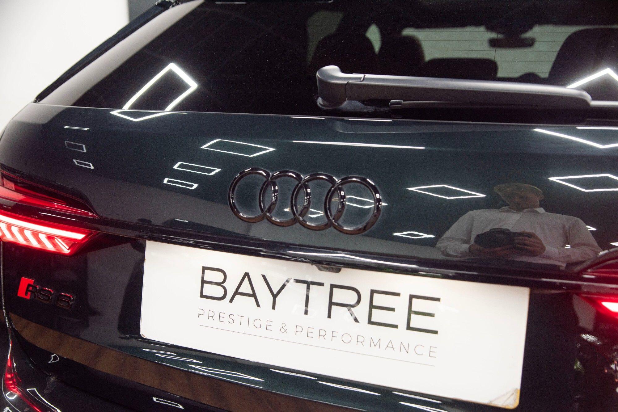 Audi RS6 view 24