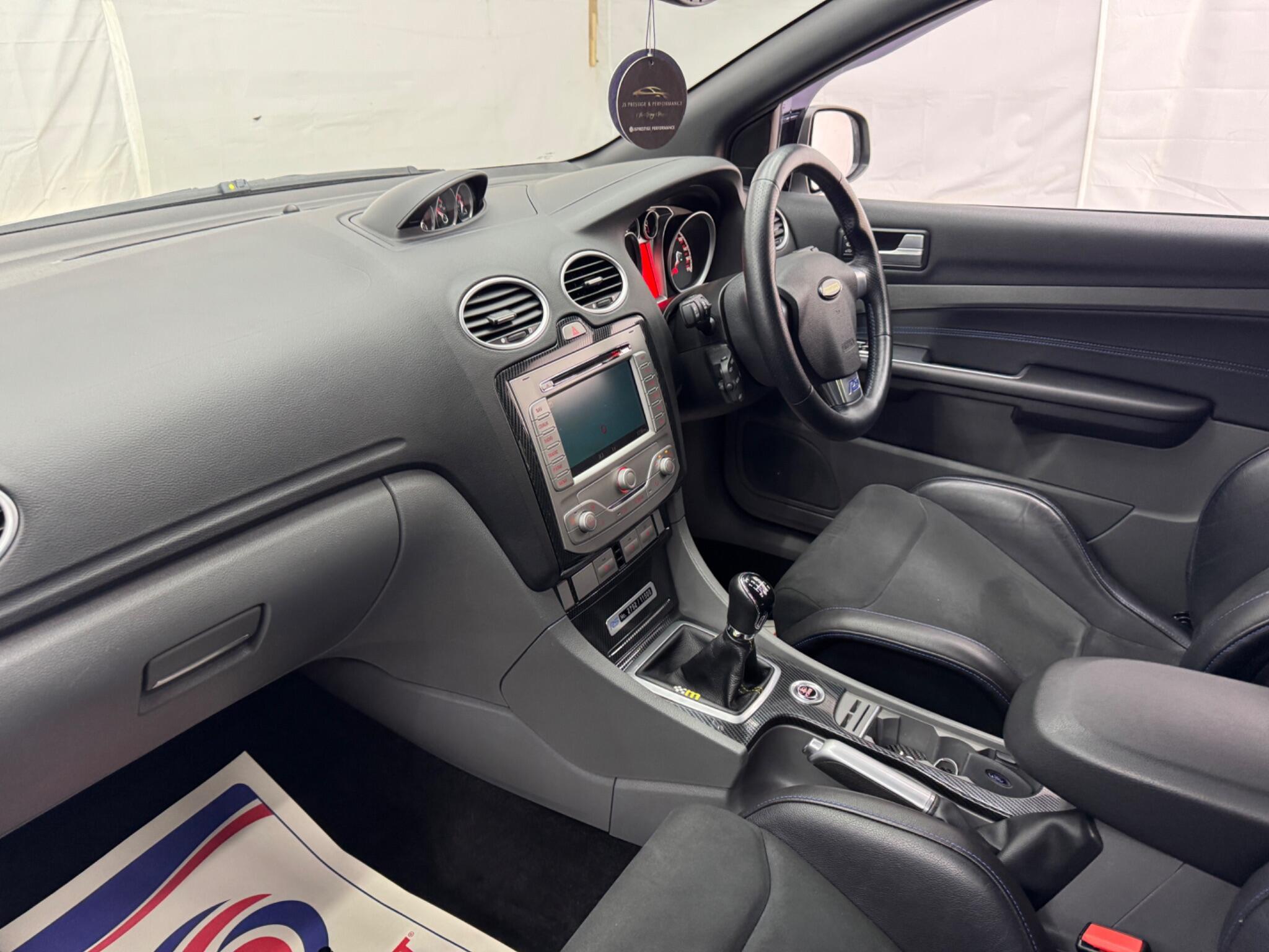 Ford Focus view 15