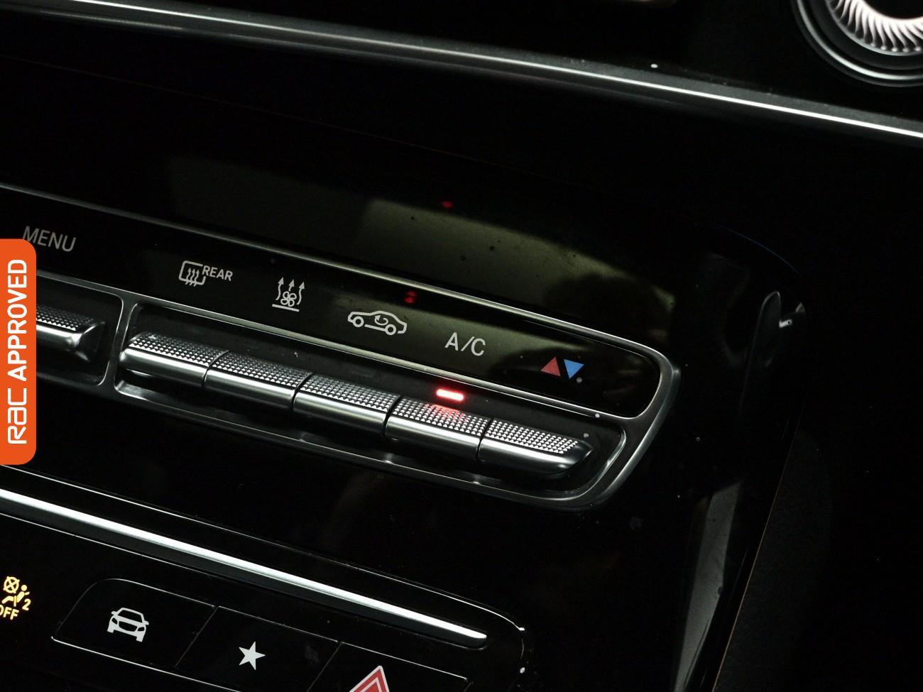 Mercedes-Benz Eqc view 22