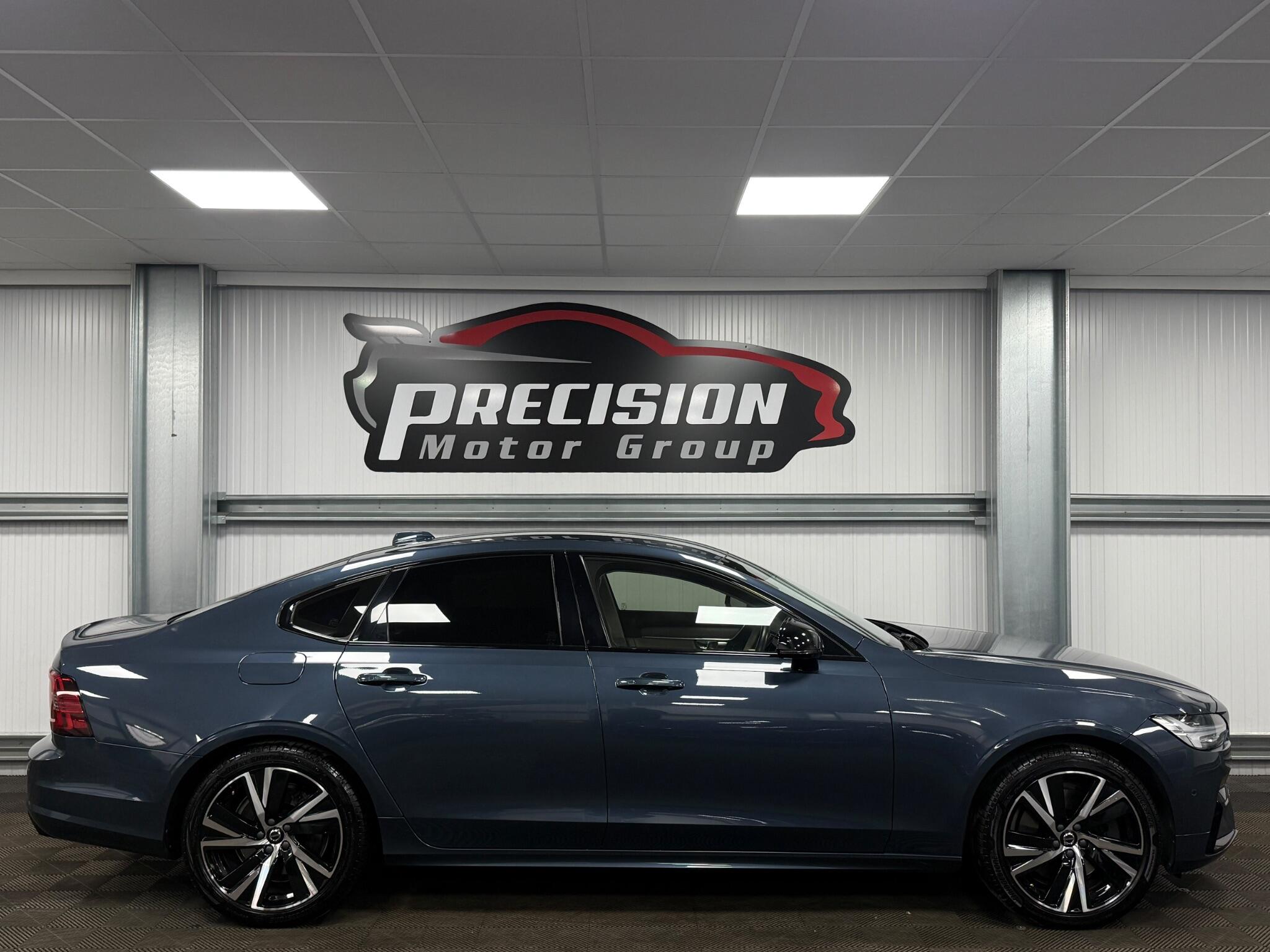 Volvo S90 view 13
