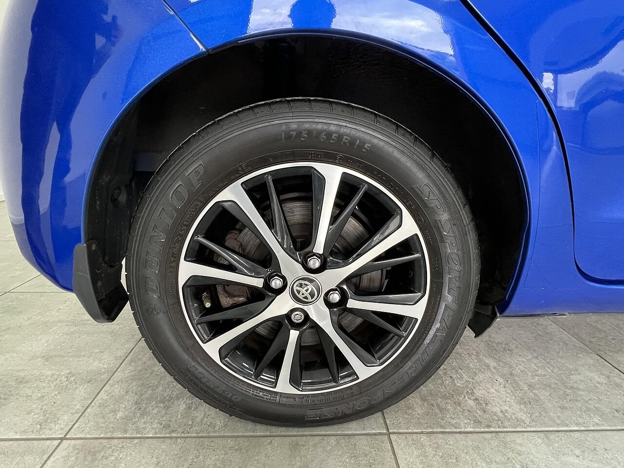 Toyota Yaris view 22