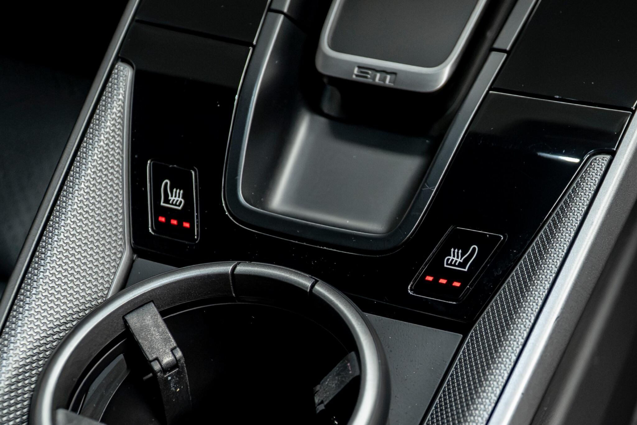 Porsche 911 view 41