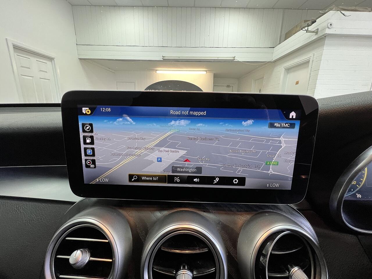 Mercedes-Benz GLC view 11