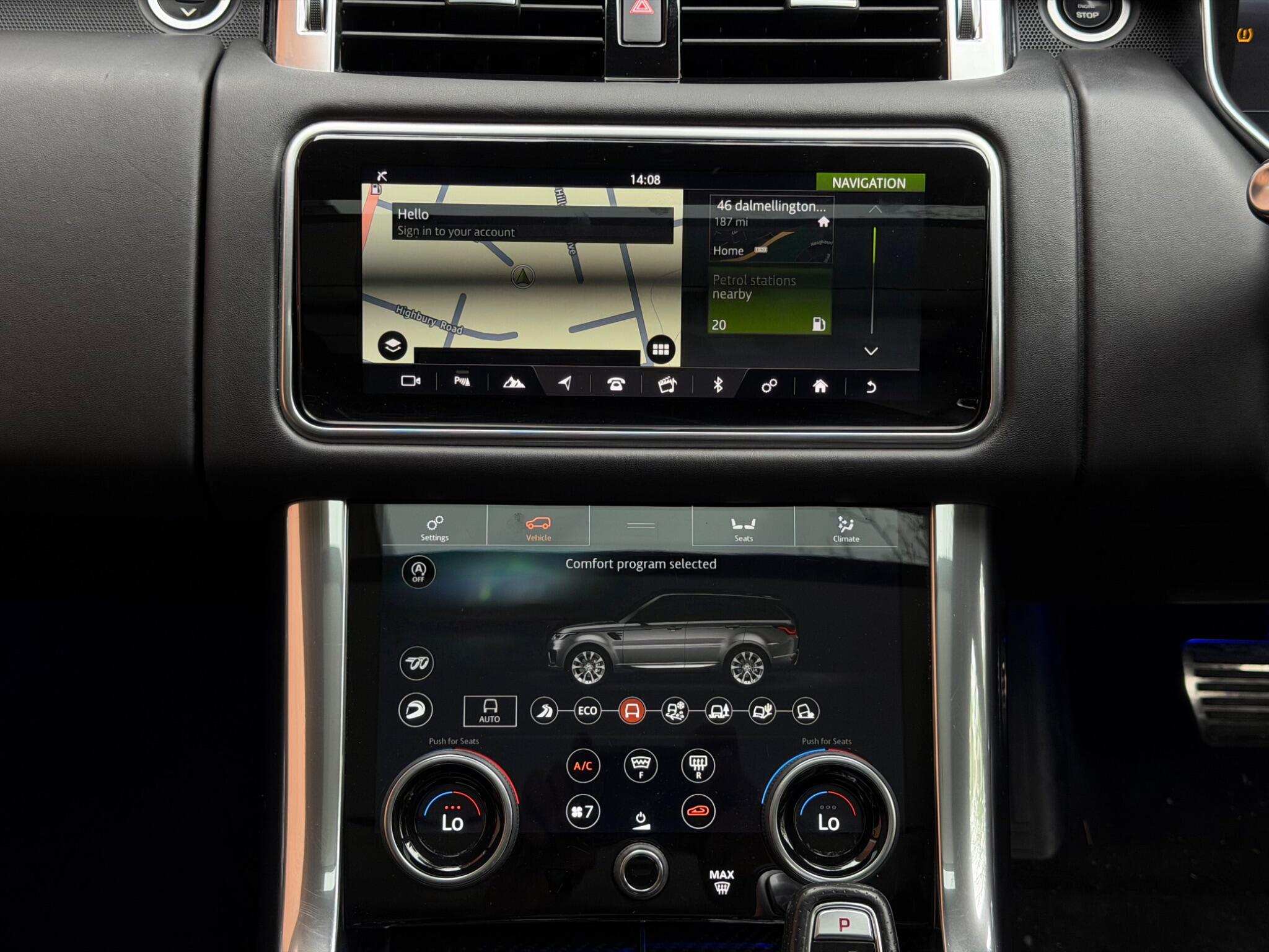 Land Rover Range Rover Sport view 42