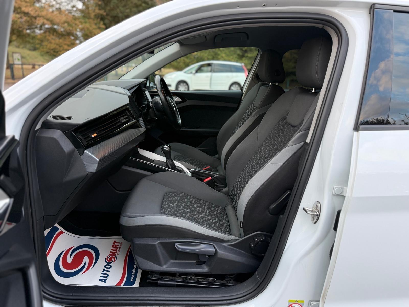 Audi A1 view 34