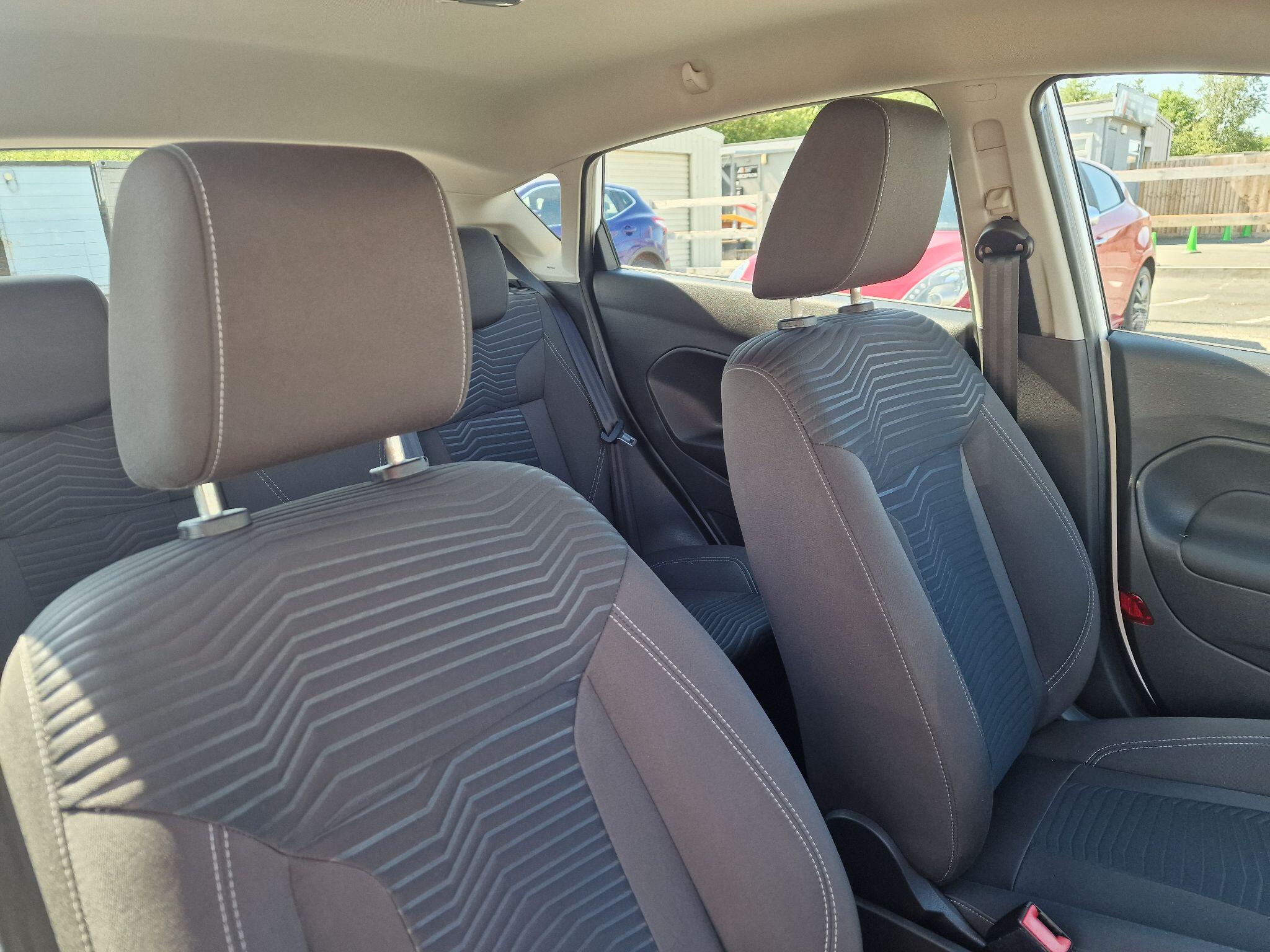 Ford Fiesta view 33