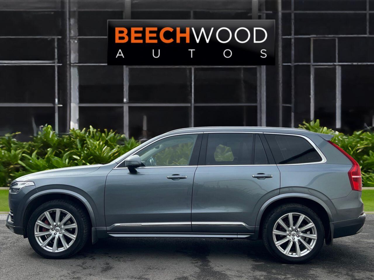 Volvo XC90 view 4
