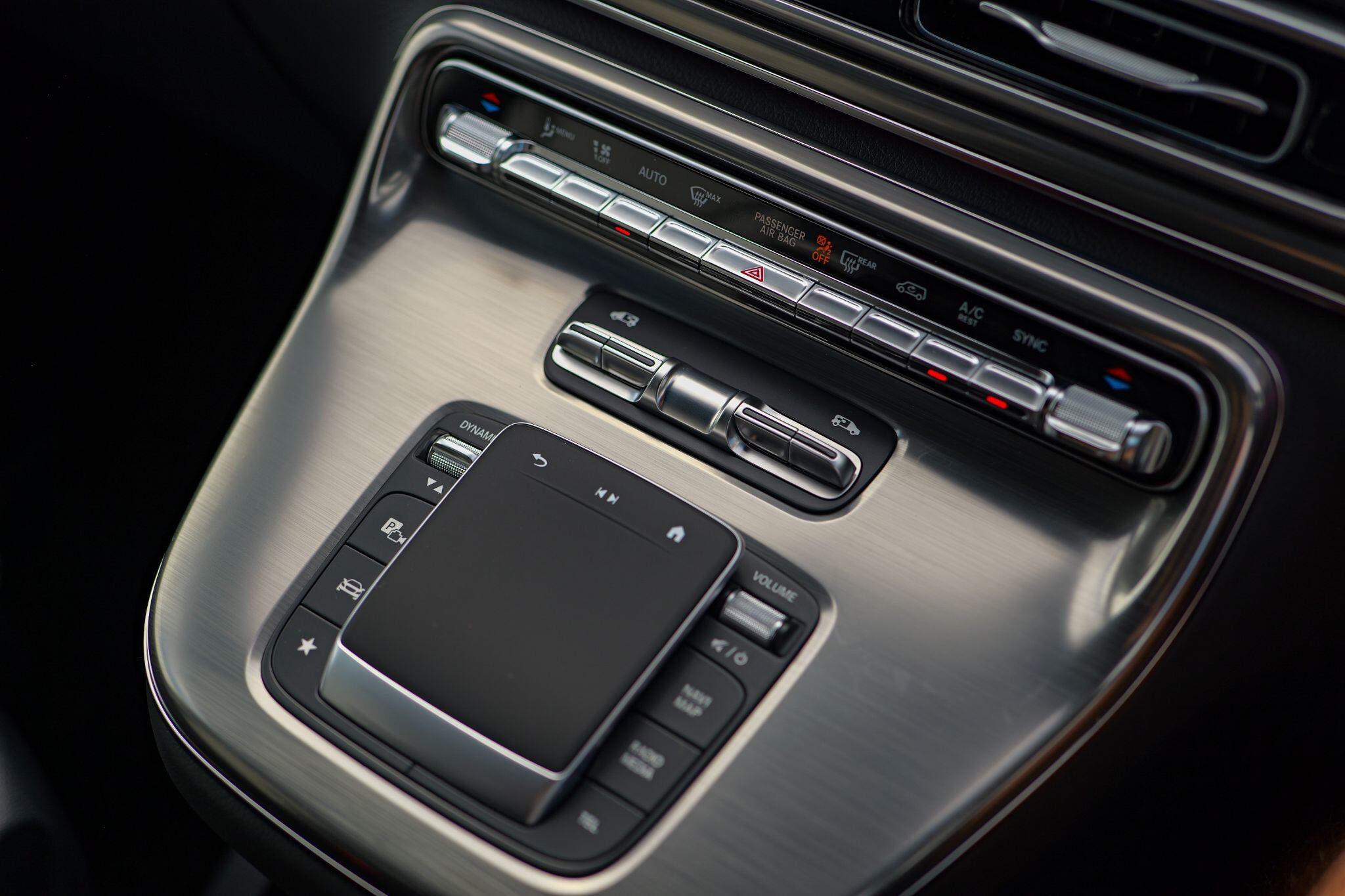 Mercedes-Benz V Class view 16
