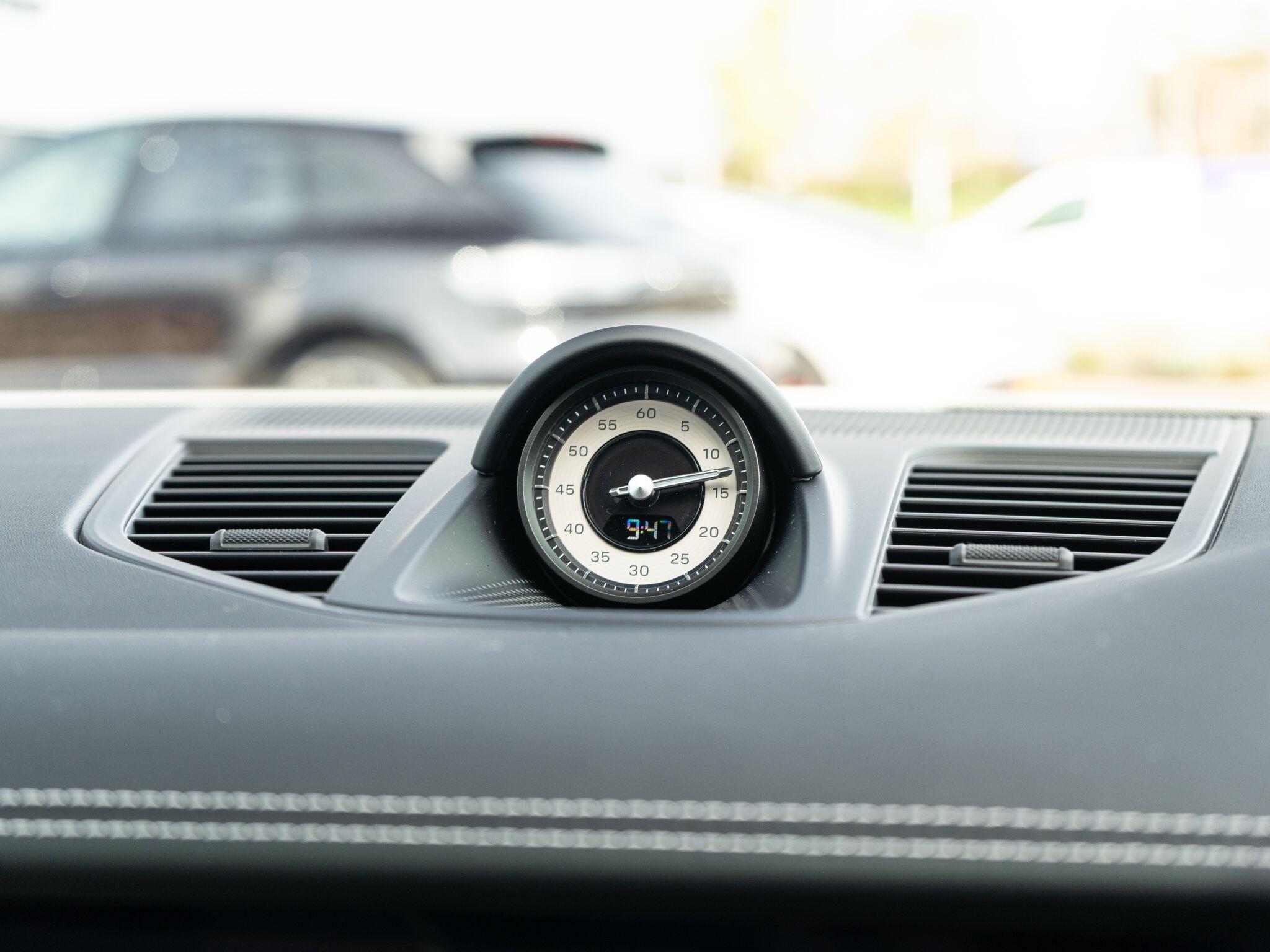 Porsche Panamera view 35