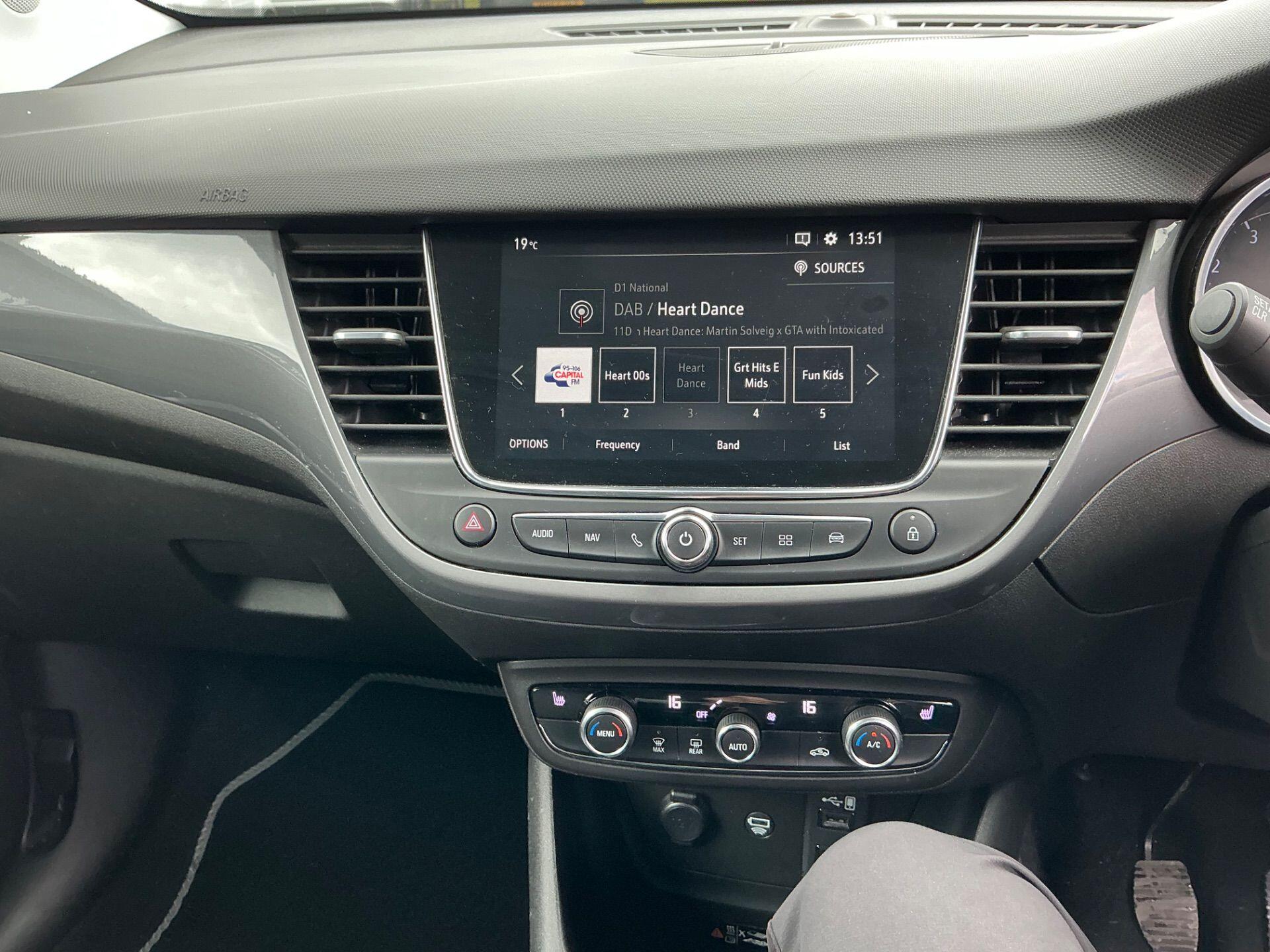 Vauxhall Crossland view 20