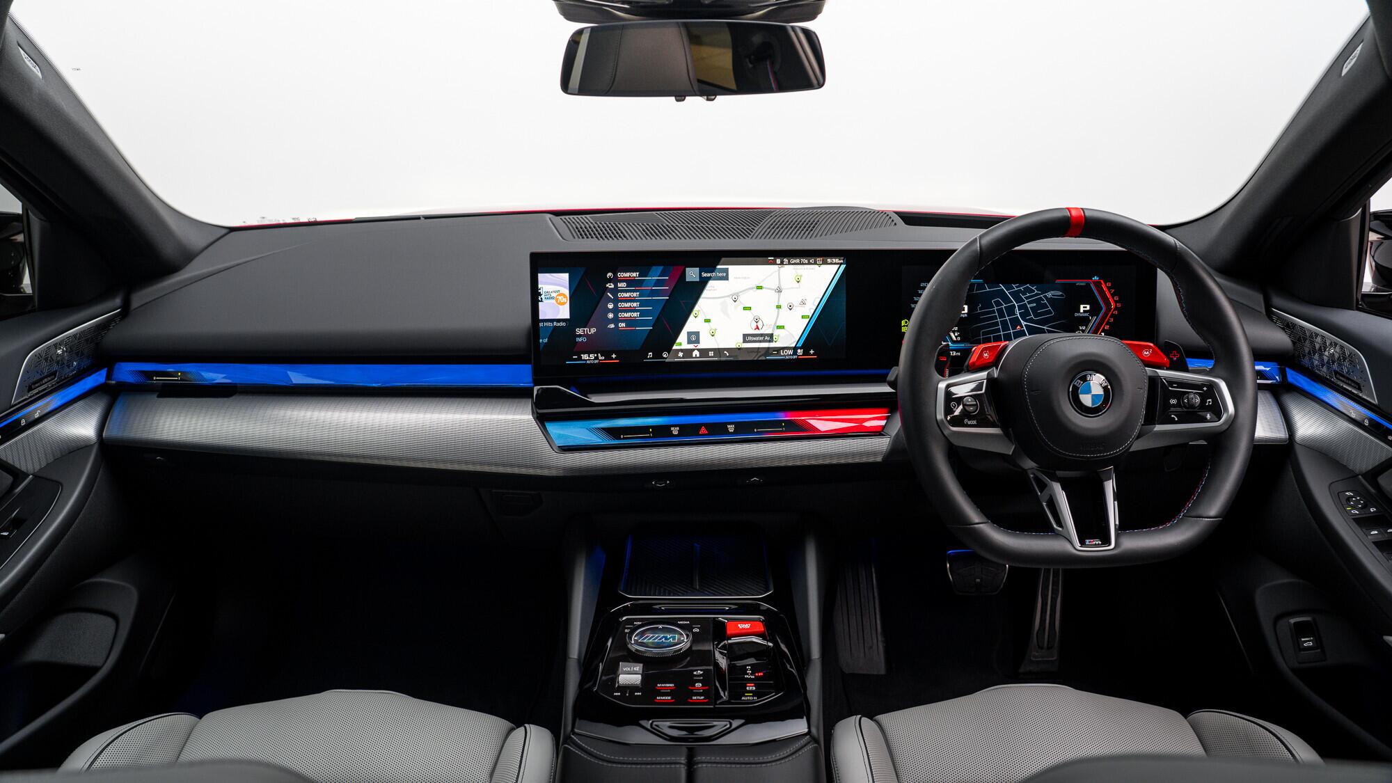 BMW M5 view 5