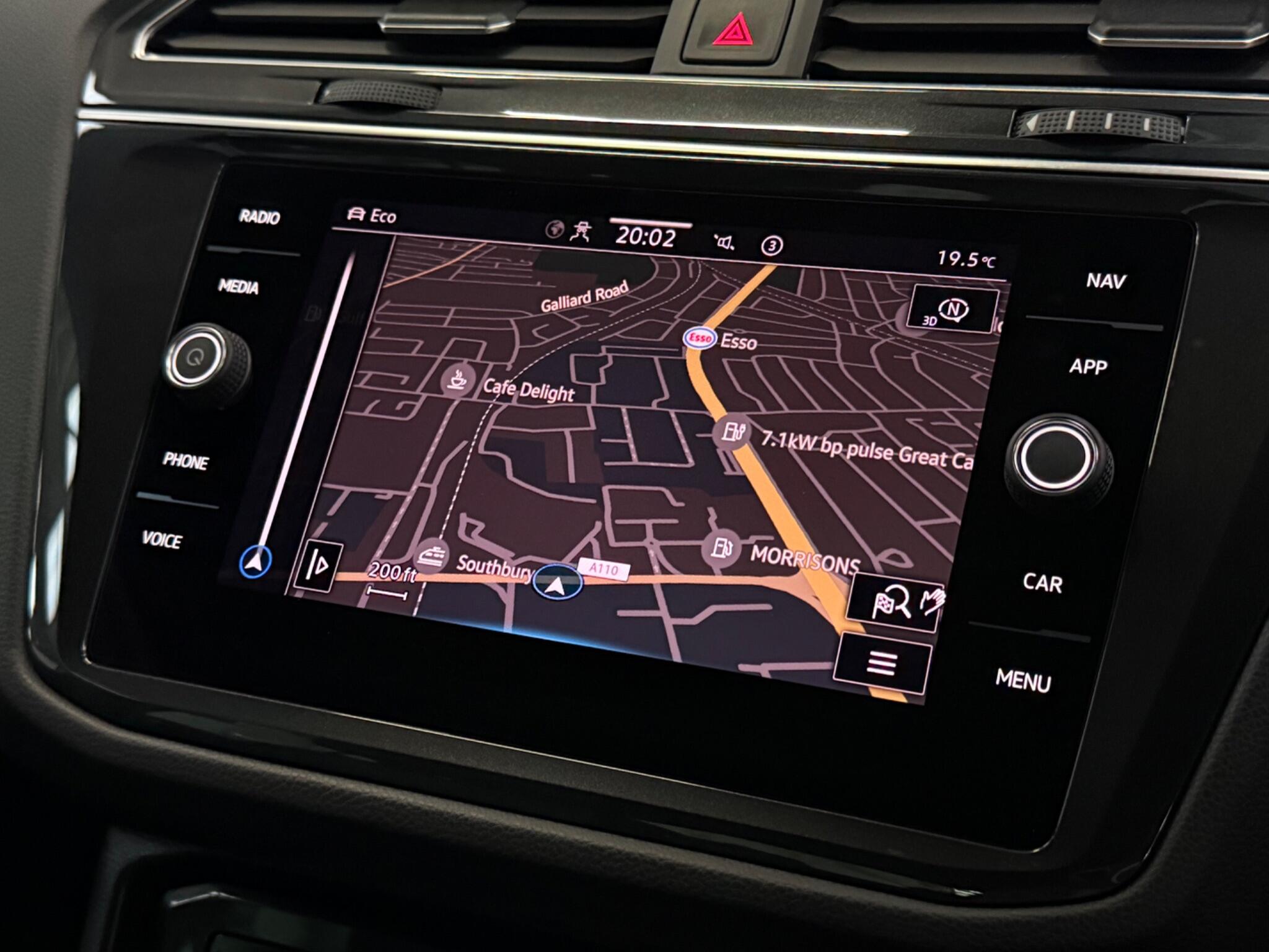 Volkswagen Tiguan view 26