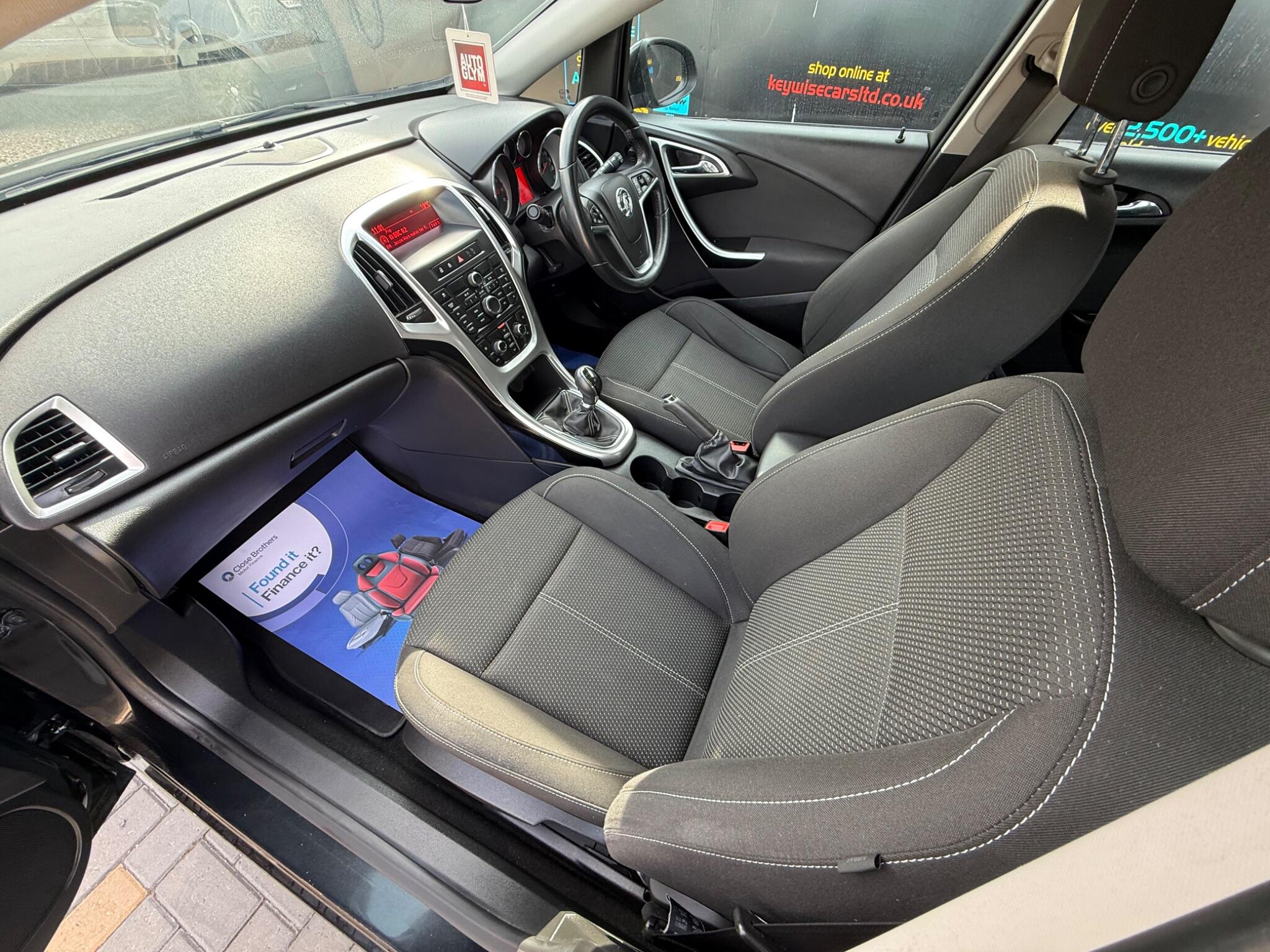 Vauxhall Astra view 23