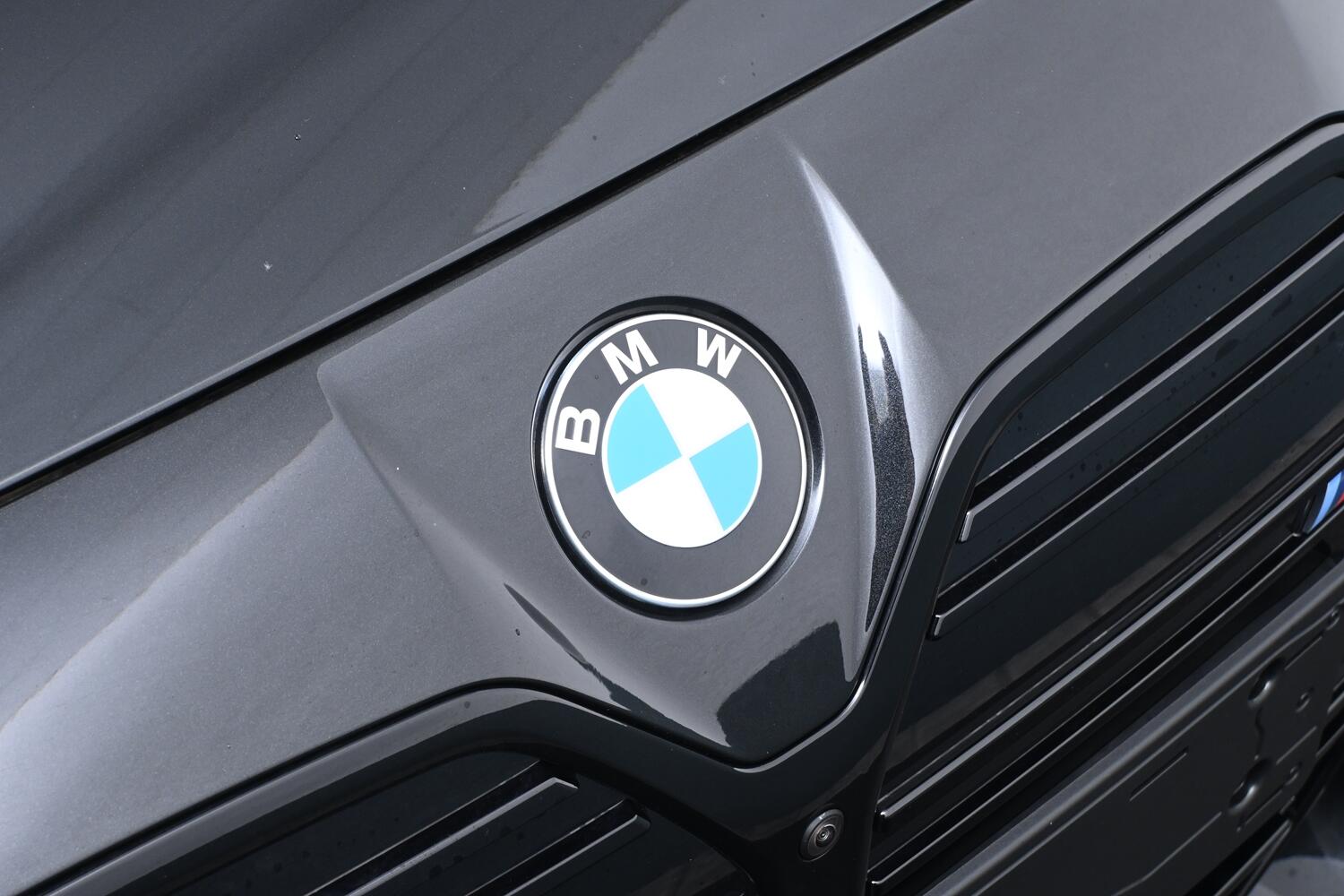 BMW I4 view 24