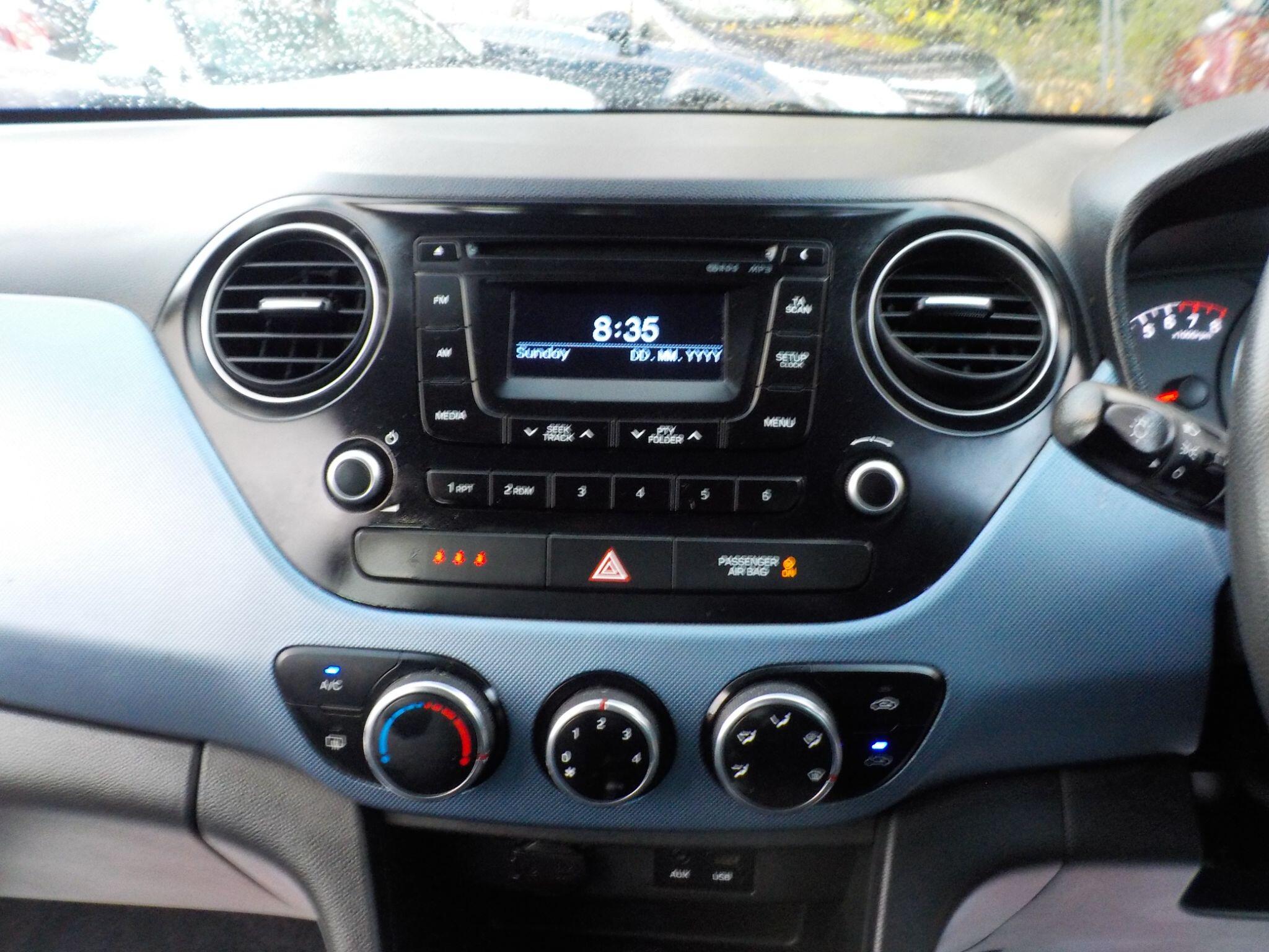 Hyundai i10 1.2 SE Euro 5 5dr