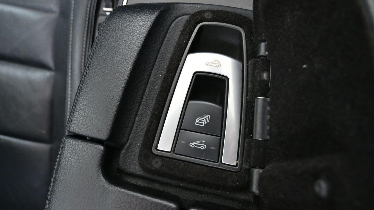 Mercedes-Benz E-Class view 33