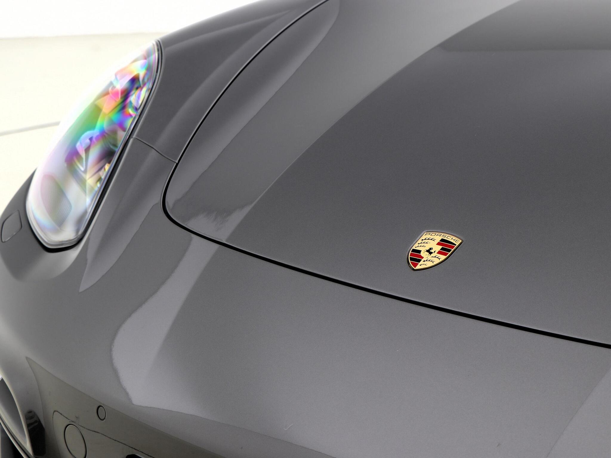 Porsche Panamera view 15