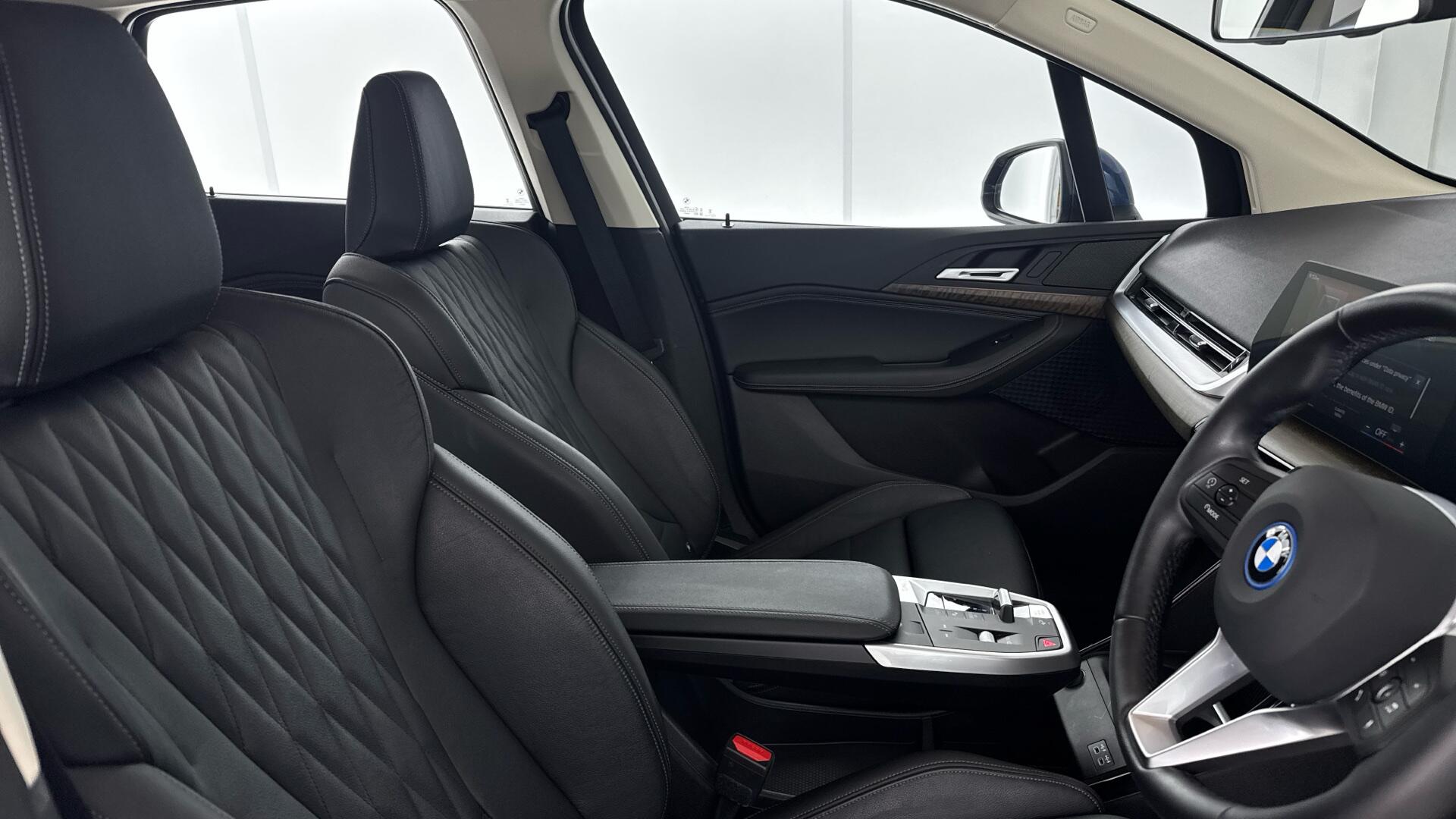 BMW 2 Series Active Tourer view 16