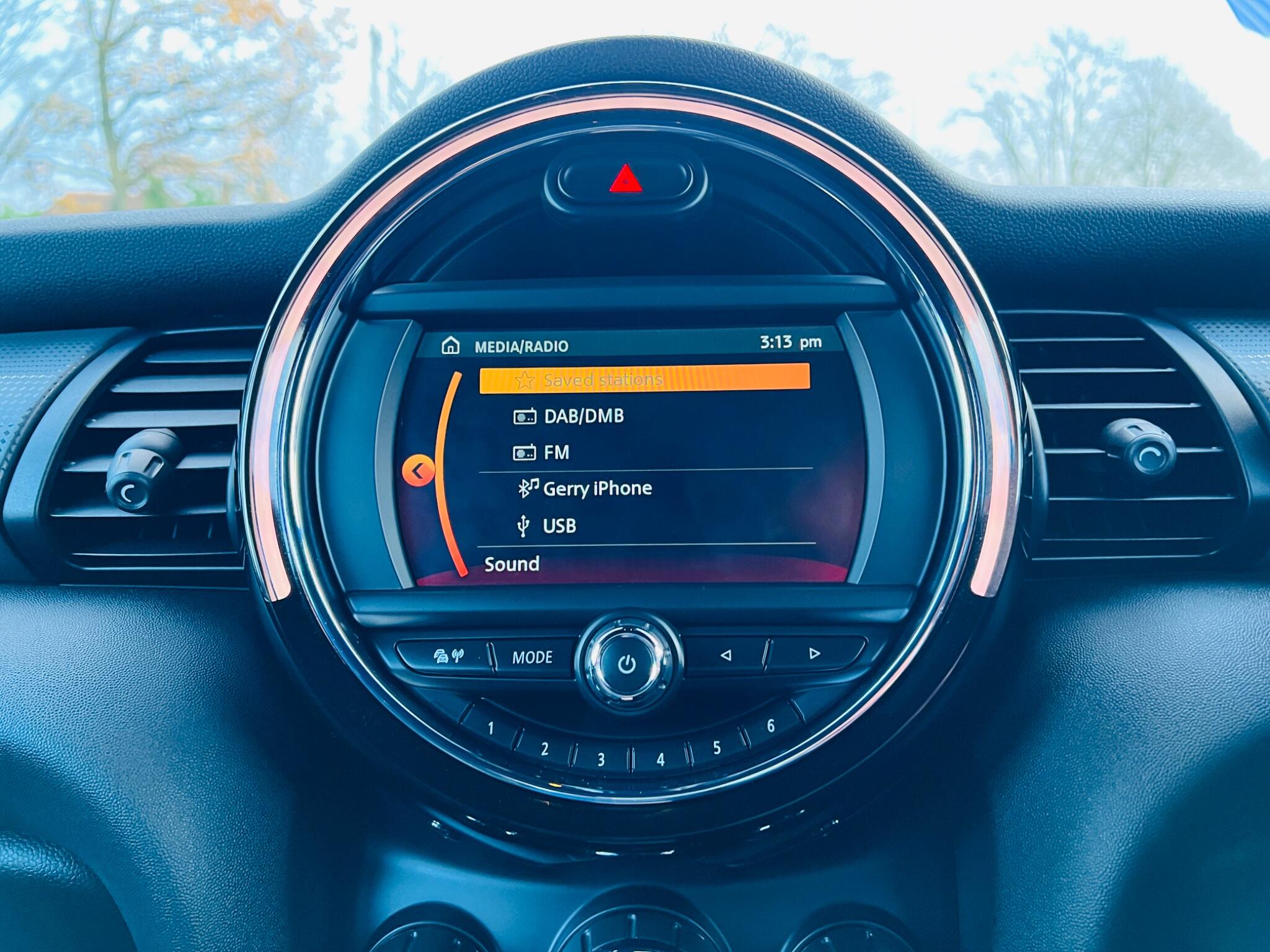 2020 MINI Hatch 1.5 Cooper Sport Steptronic Euro 6 (s/s) 5dr • 44,000 miles image 24