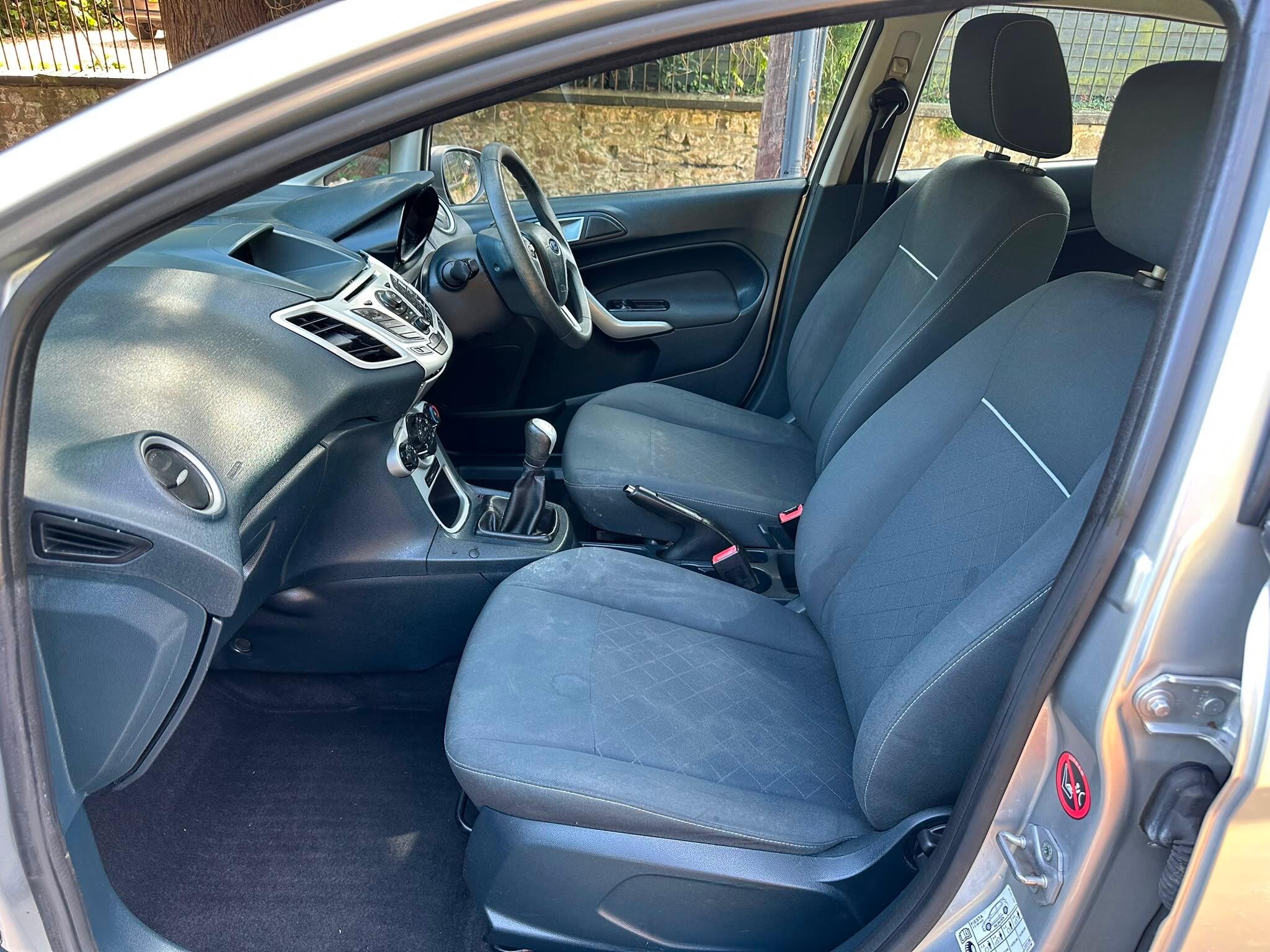 Ford Fiesta view 33