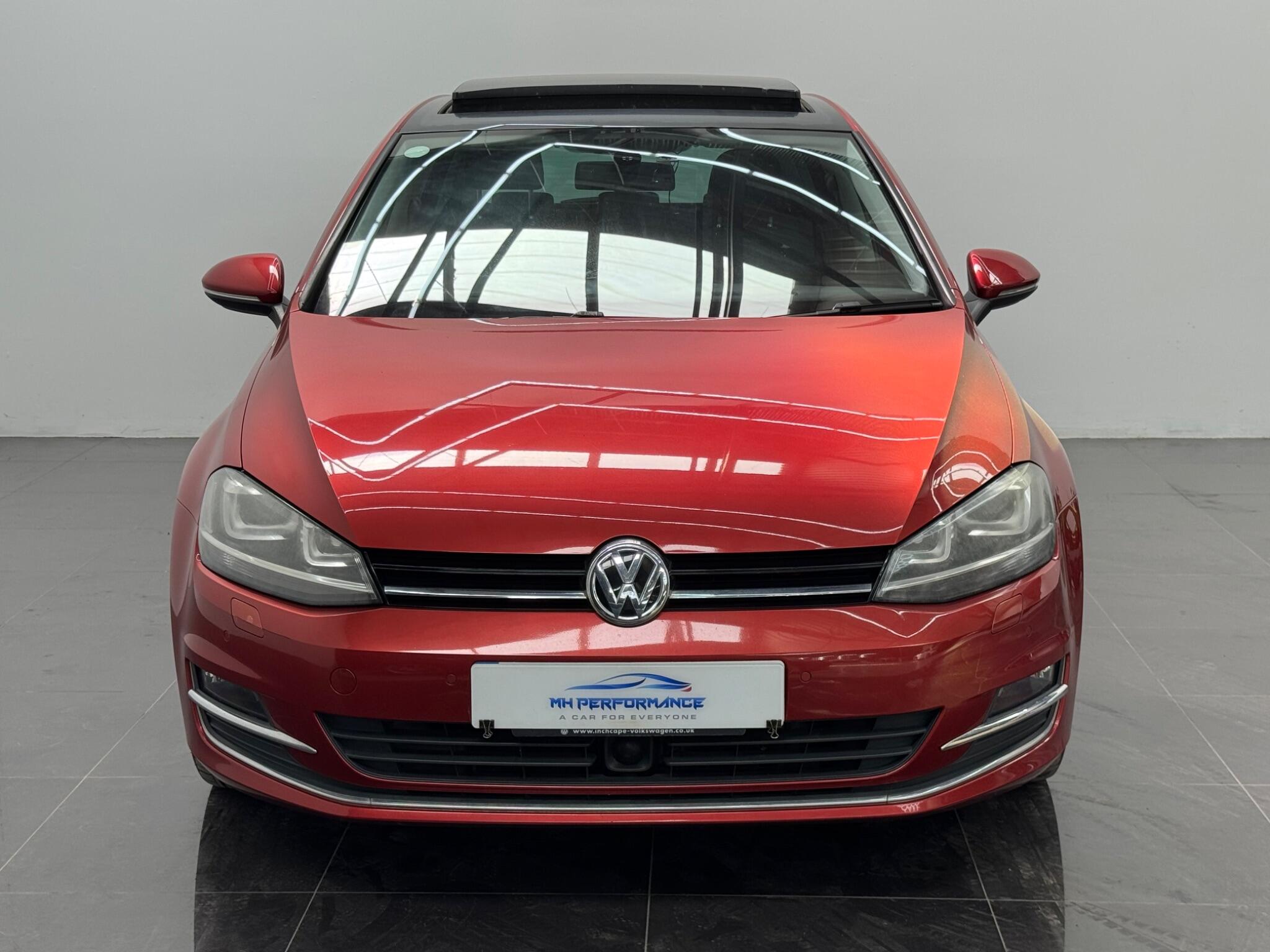 Volkswagen Golf view 2