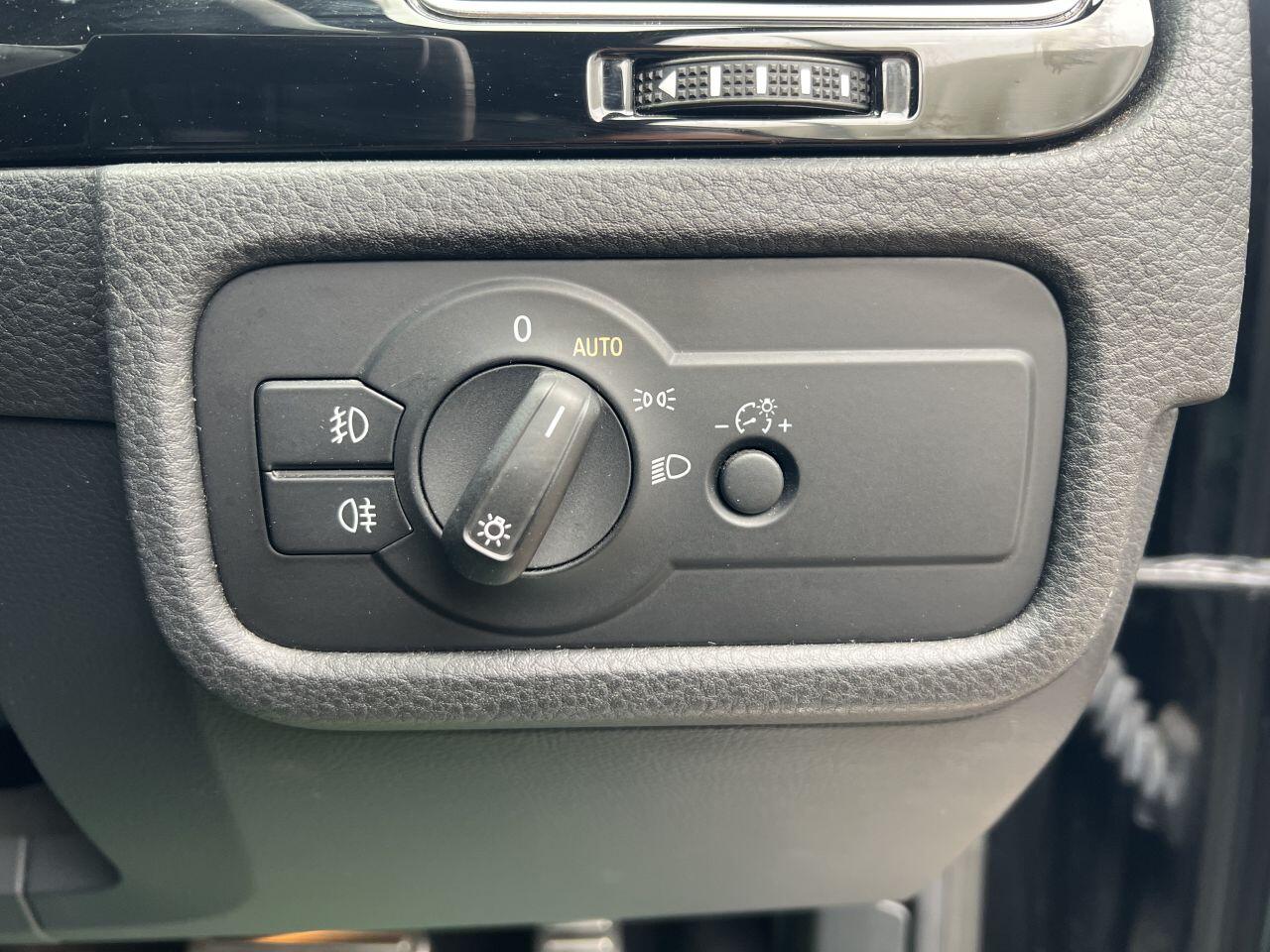 Volkswagen Touareg view 59
