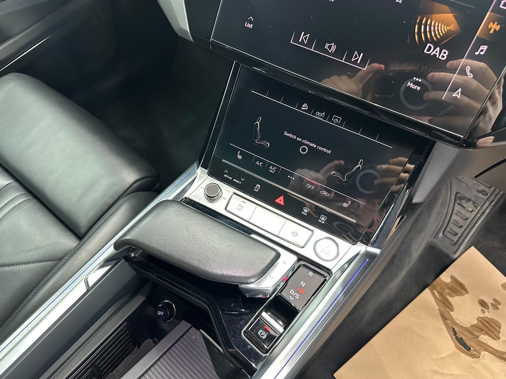 Audi E-Tron view 54