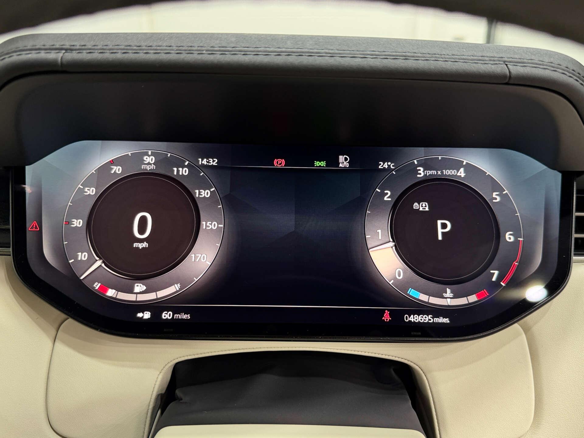Land Rover Range Rover view 23