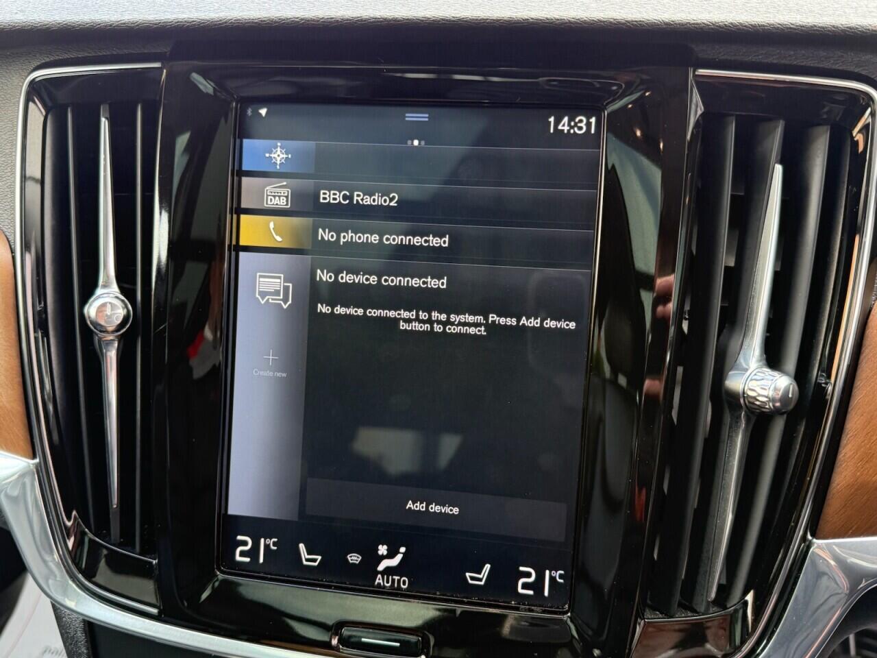 Volvo V90 view 28