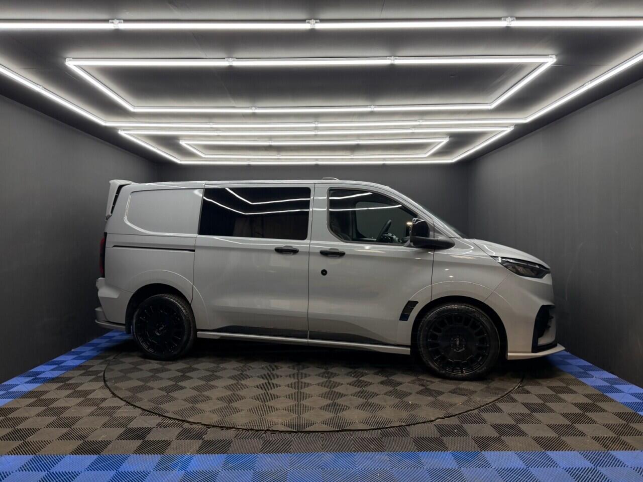 Ford Transit Custom view 24