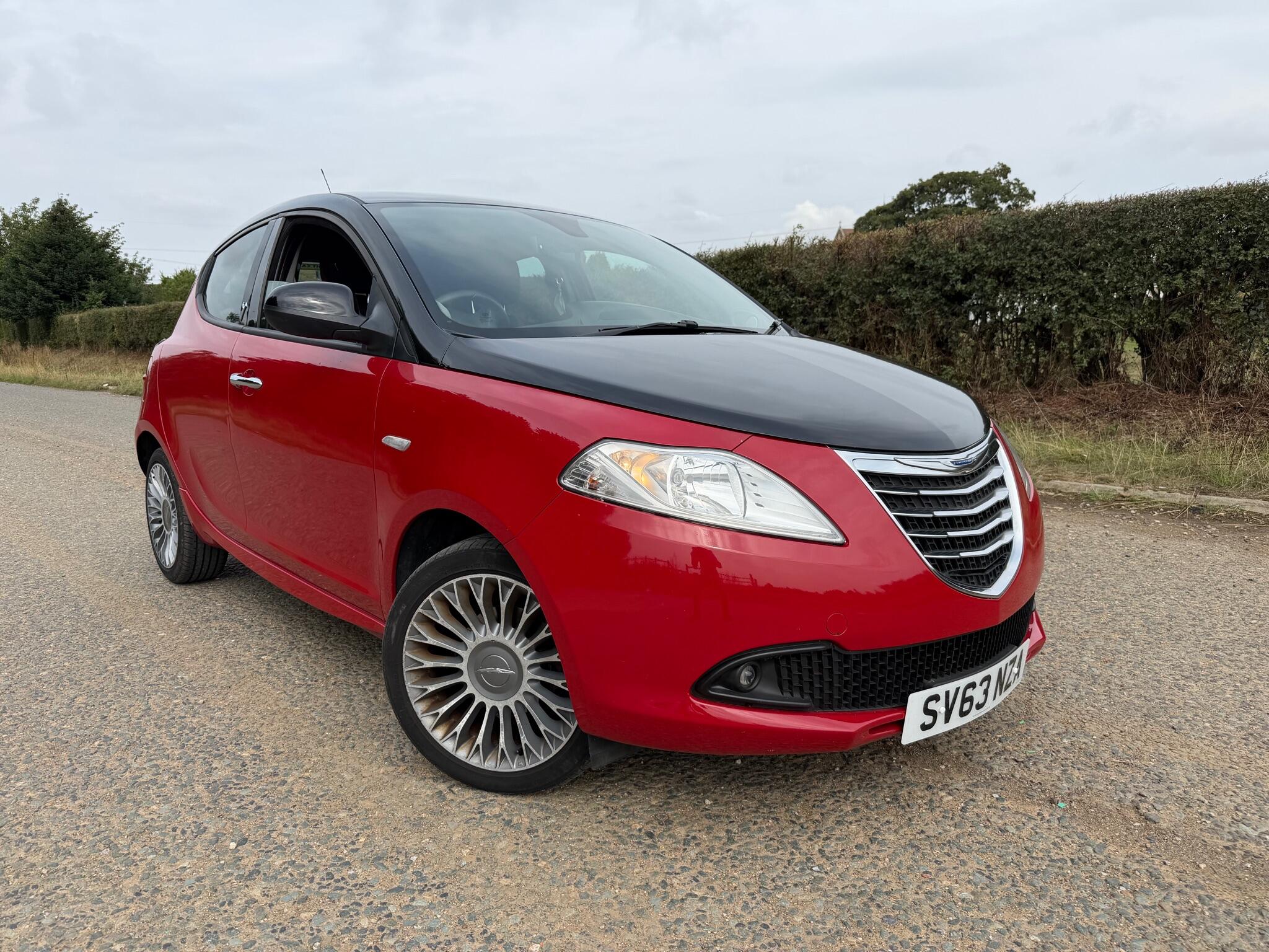 Chrysler Ypsilon view 7